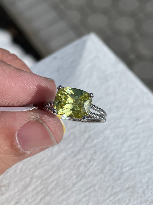 925 Sterling Silver Lime Citrine Tapered Cable Band Ring Size 7