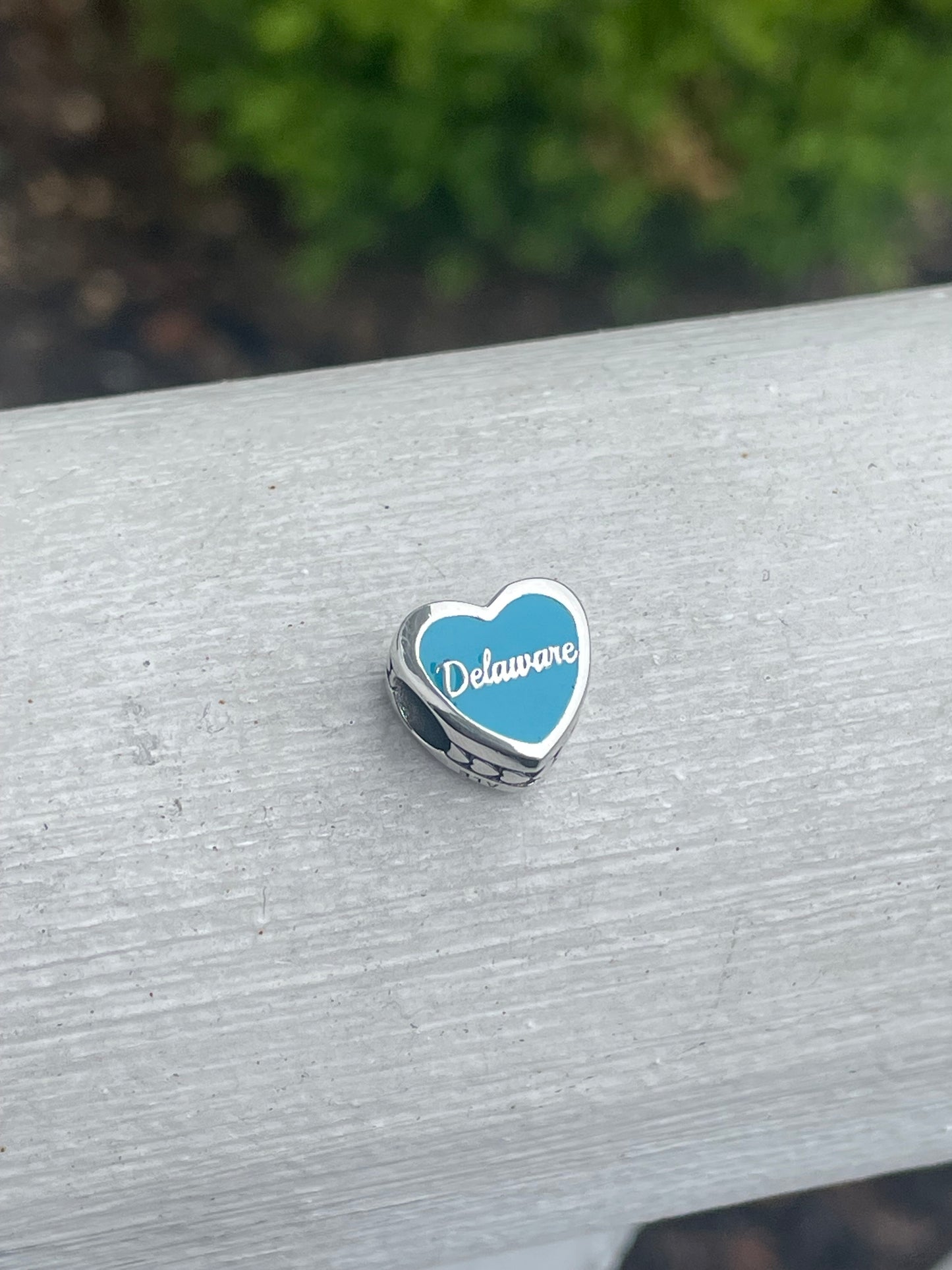 Pandora Delaware Exclusive Scenic Travel Heart Charm