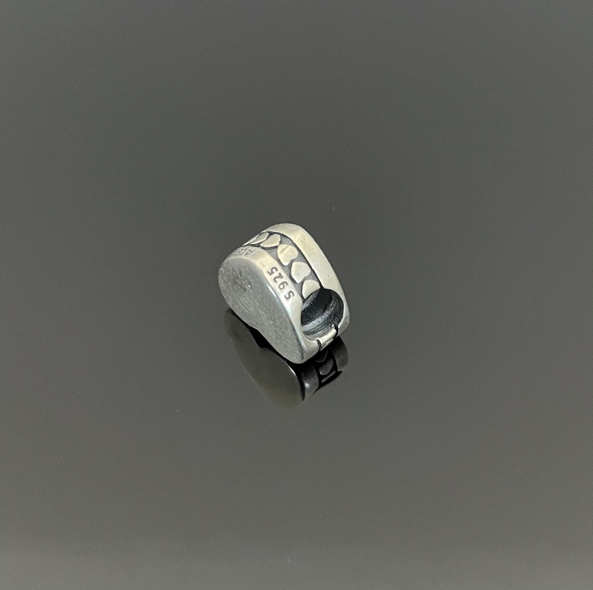 Pandora St. Lucia Exclusive Flower Heart Charm