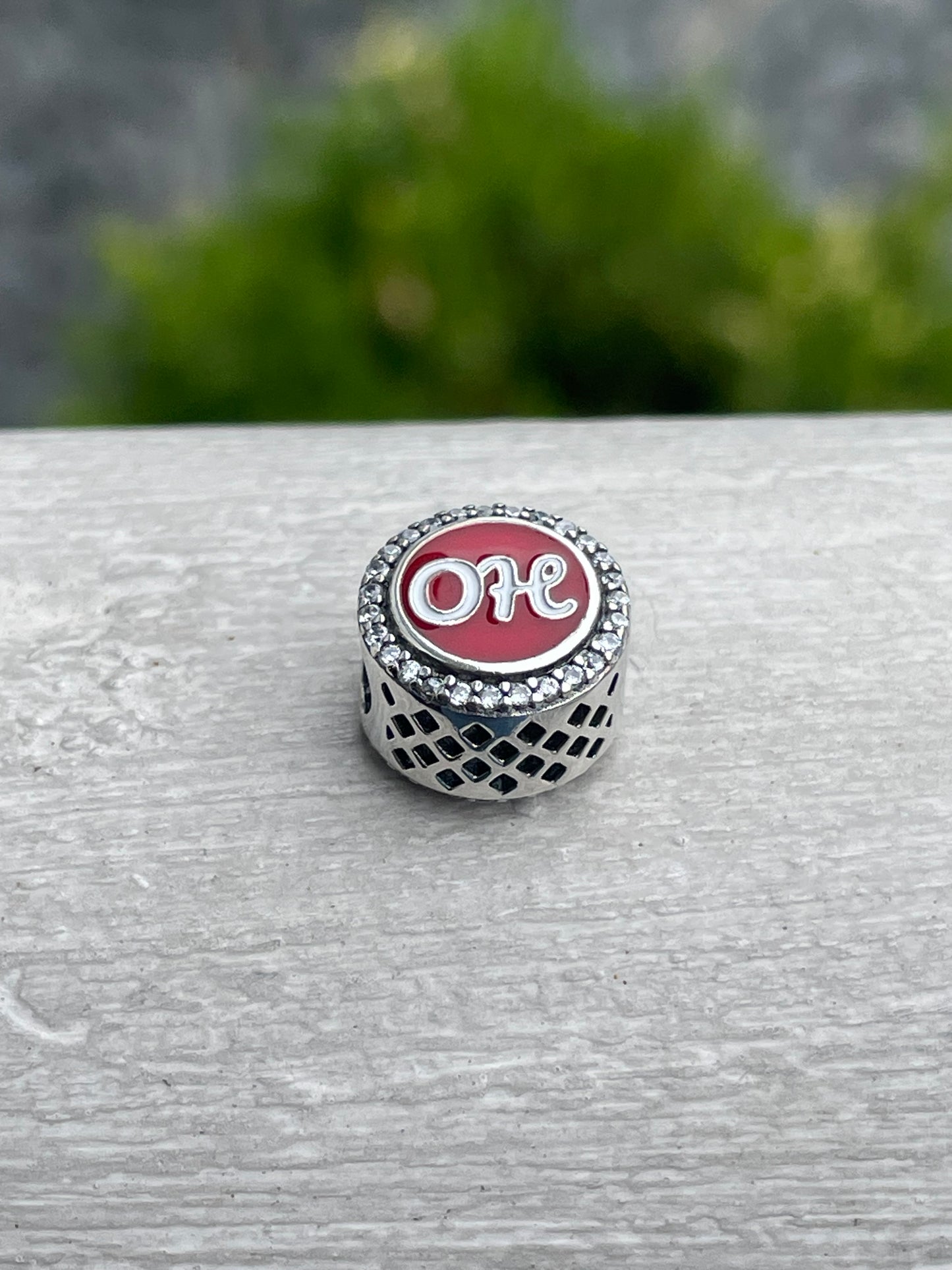 Pandora Ohio State Exclusive Travel Signet Round Charm