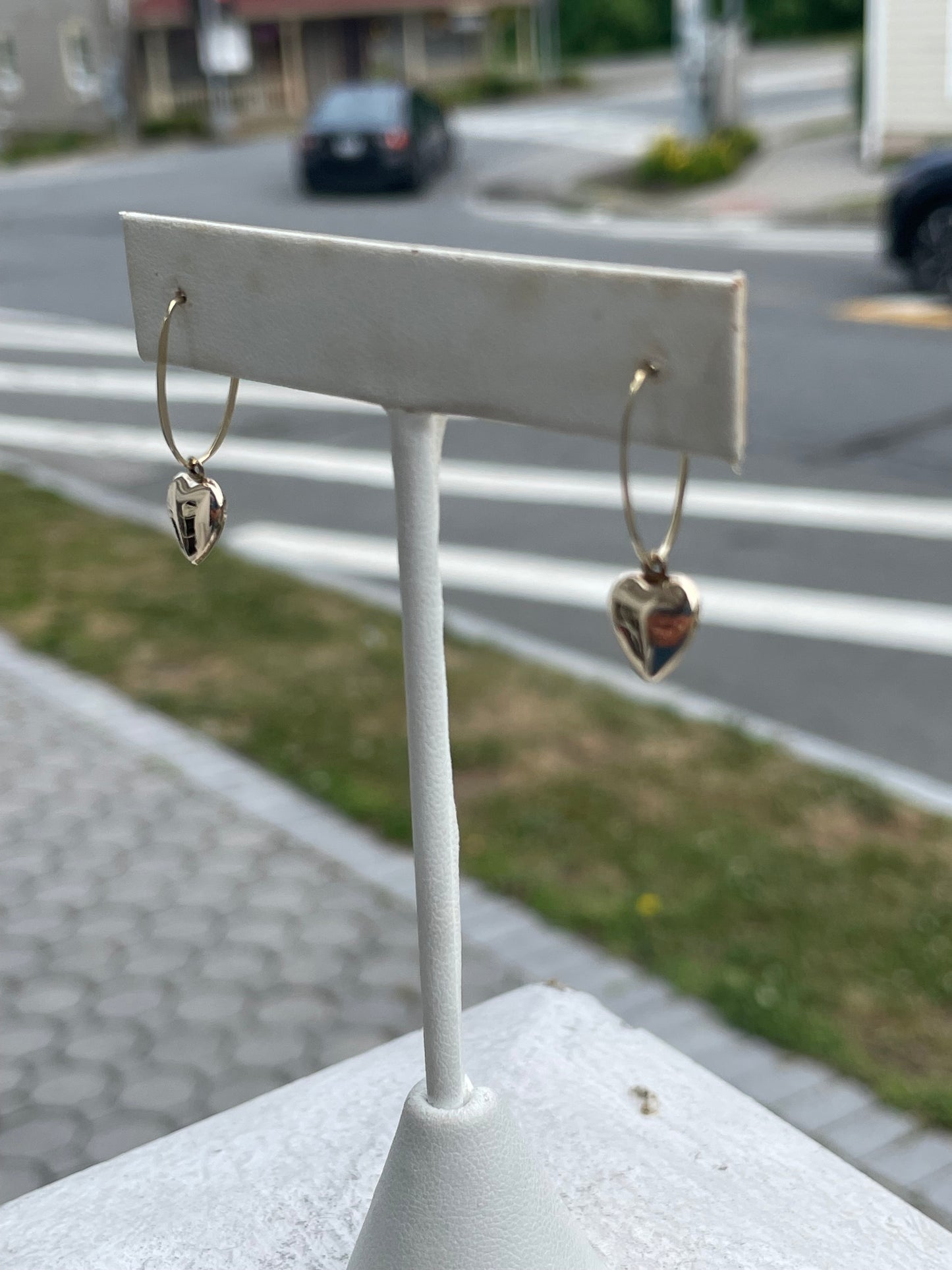 14k Dangle Small Puffed Heart Earrings