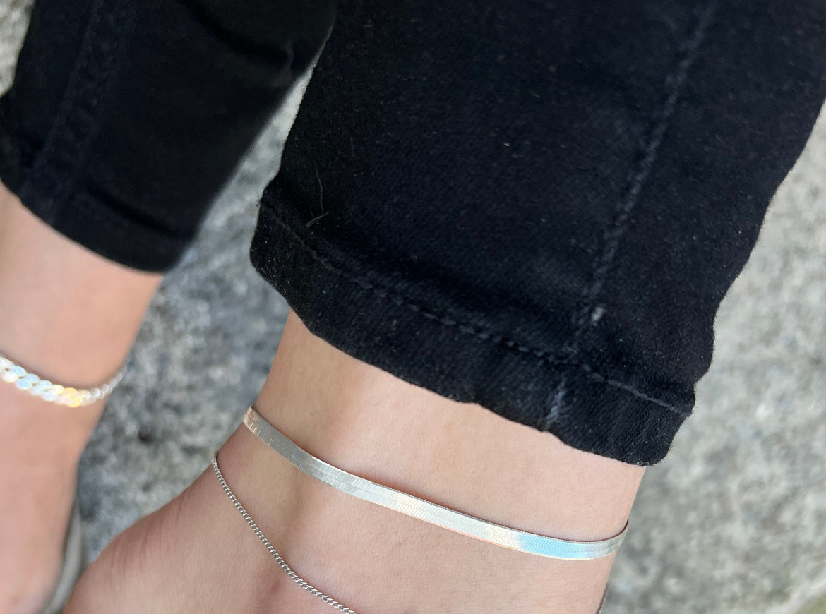 925 Sterling Silver 3mm Wide 9” Herringbone Anklet