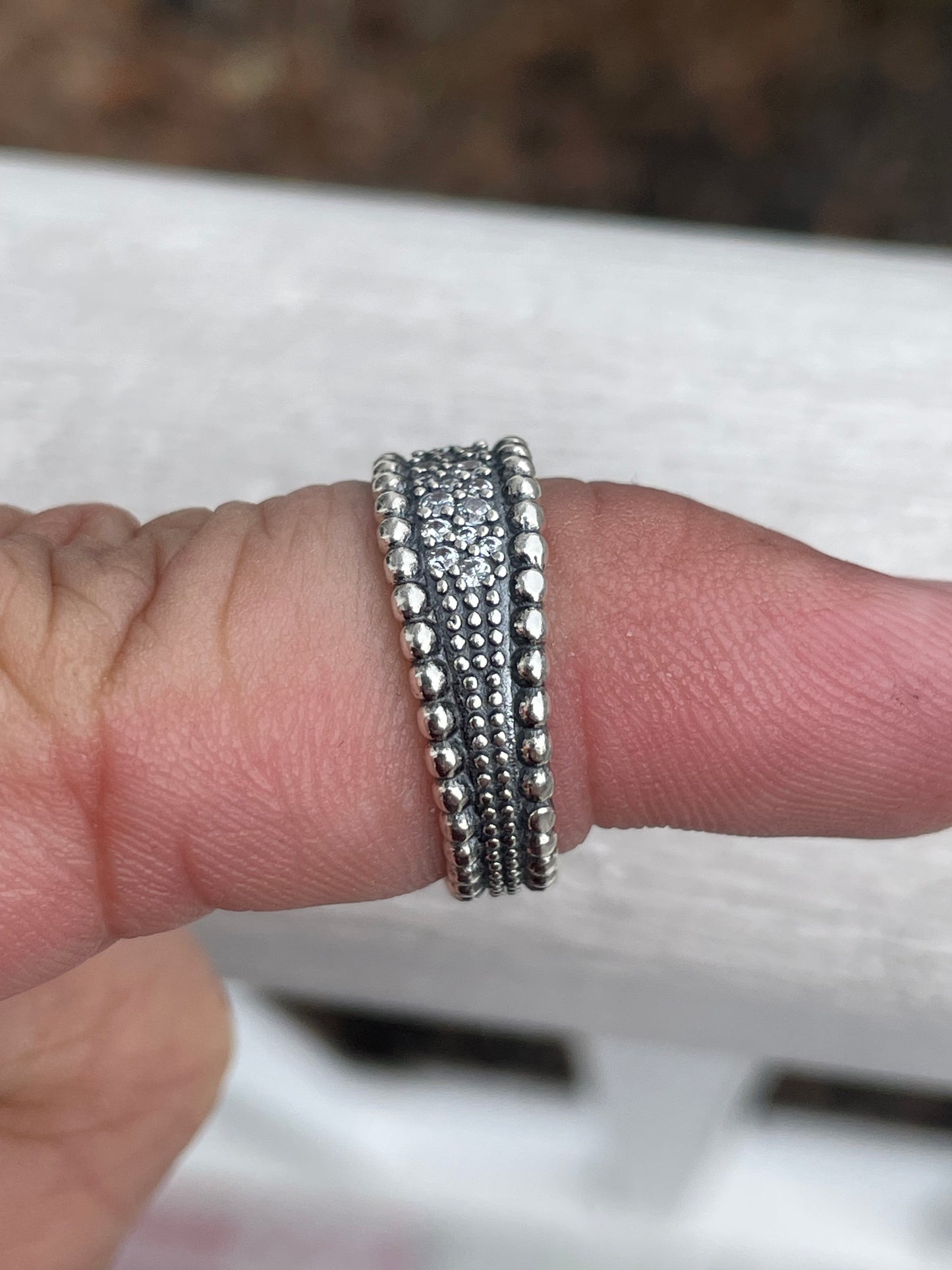 925 Sterling Silver Sparkling Cz Band Ring Size 6
