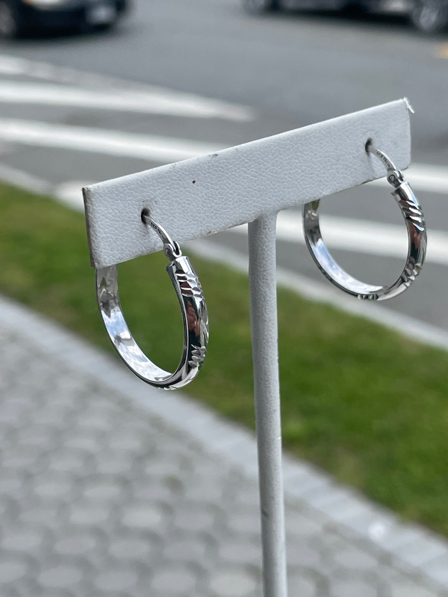 925 Sterling Silver Diamond Cut High Polish Hoop Earrings