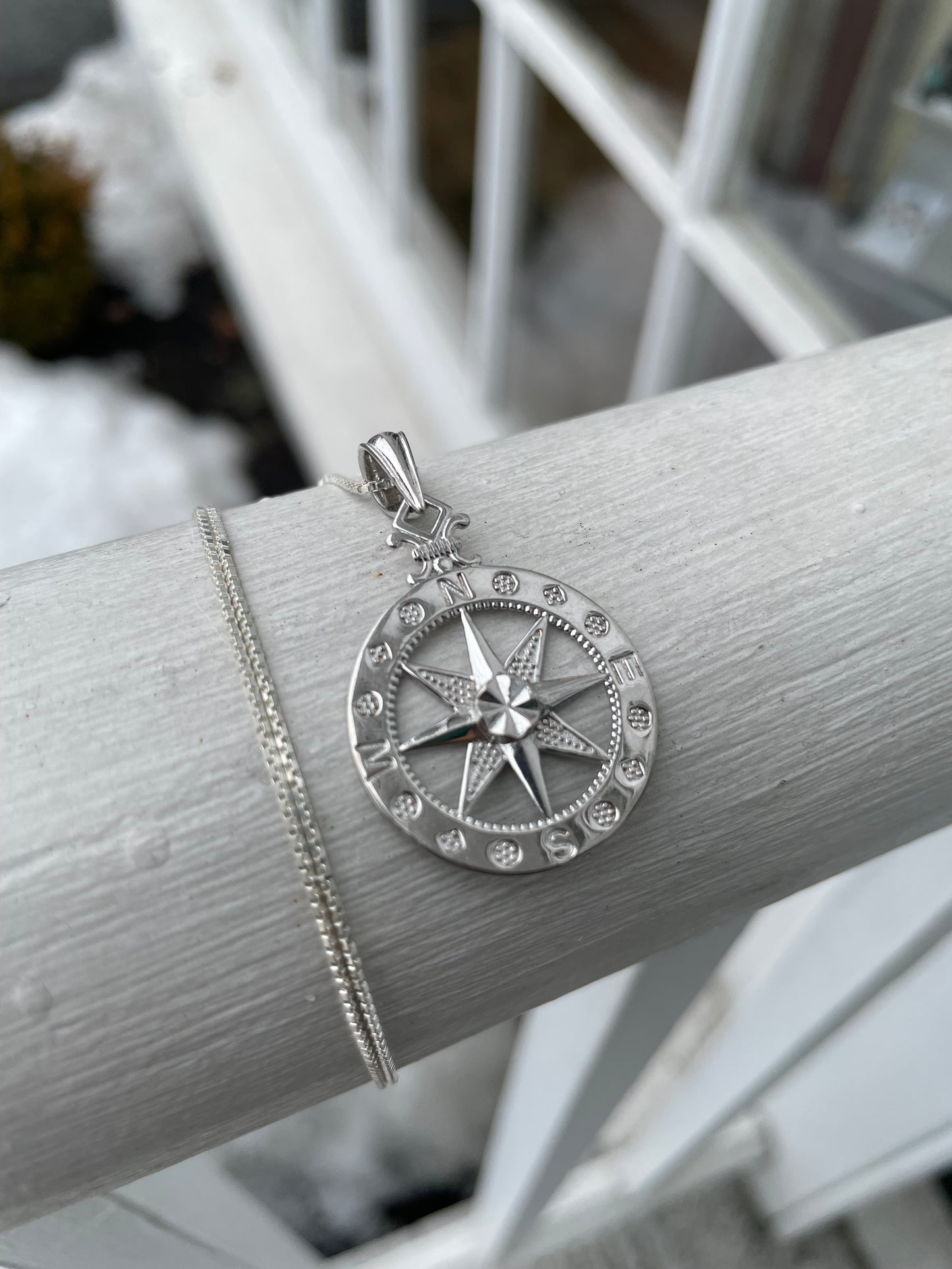 925 Sterling Silver Designer O.S. Compass Necklace 18” (K21)