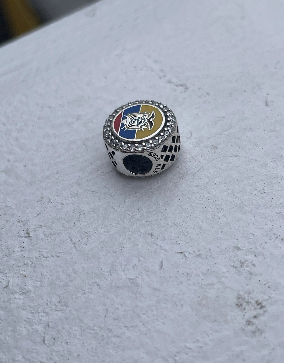 Pandora Ecuador Country Flag Exclusive Travel Round Signet Charm