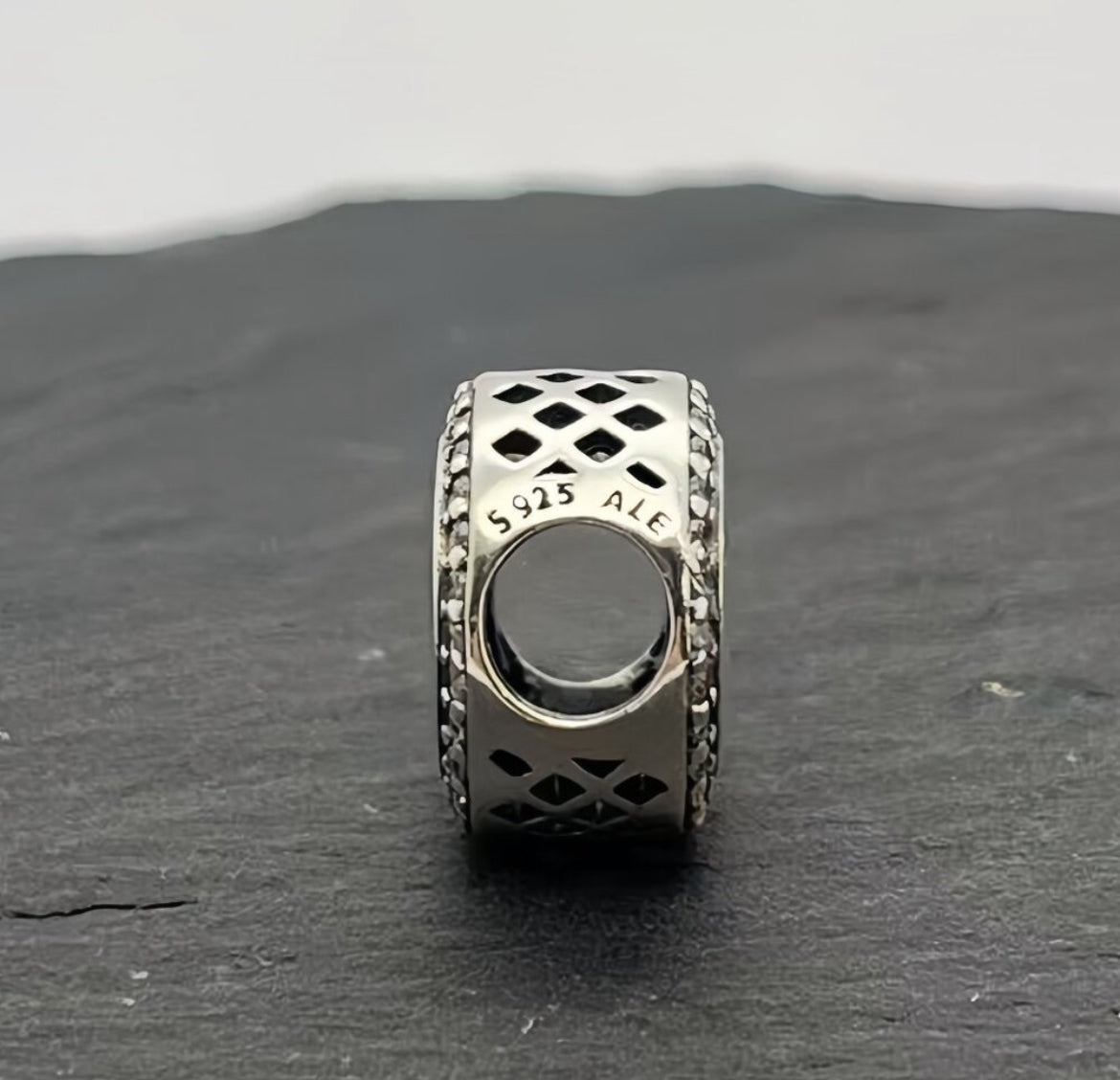 Rare Pandora Puerto Rico Country Exclusive Travel Destination 3 Kings Celebration Charm