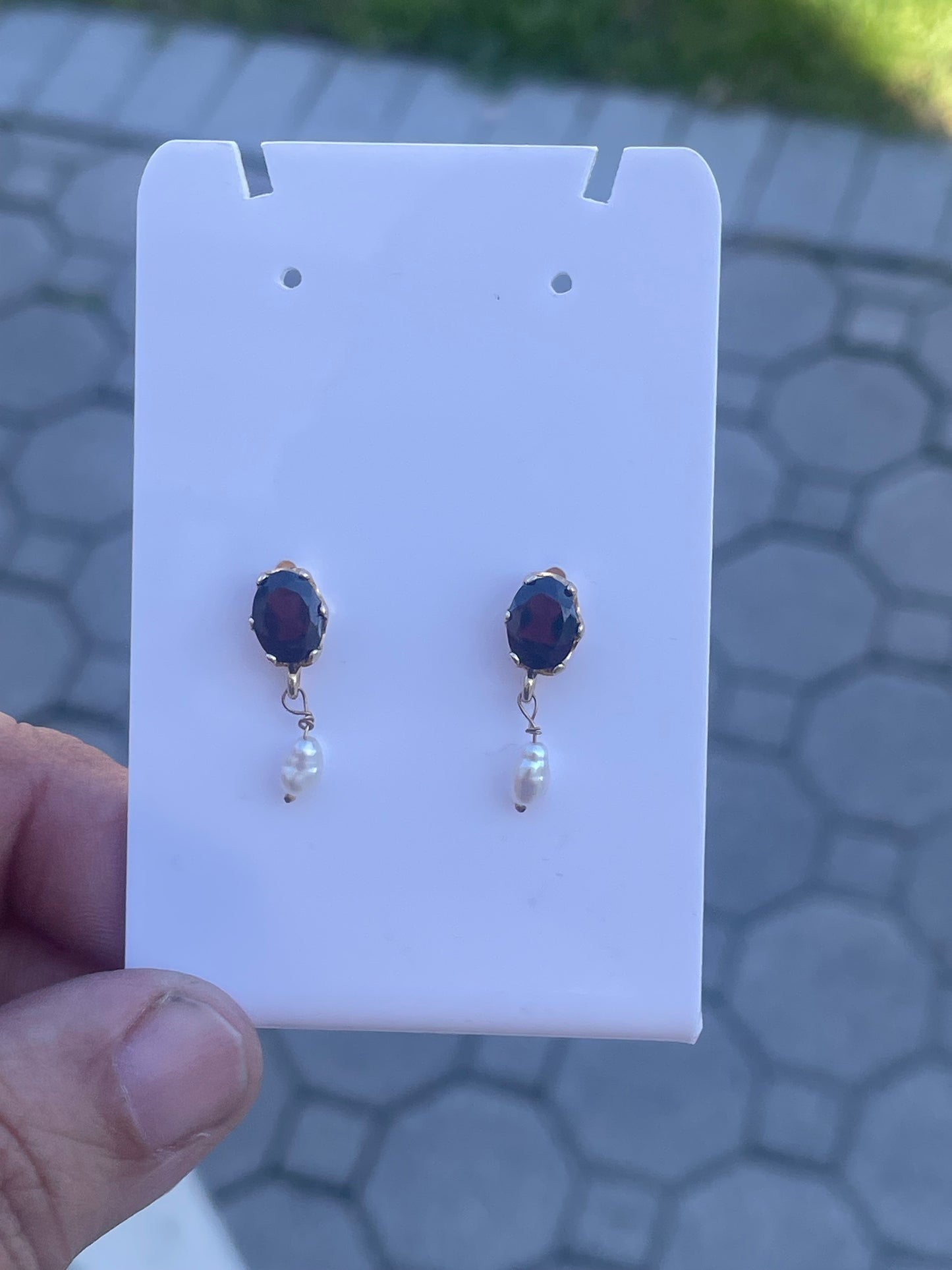 Vintage 14k Gold Natural Garnet and Rice Pearl Dangle Earrings