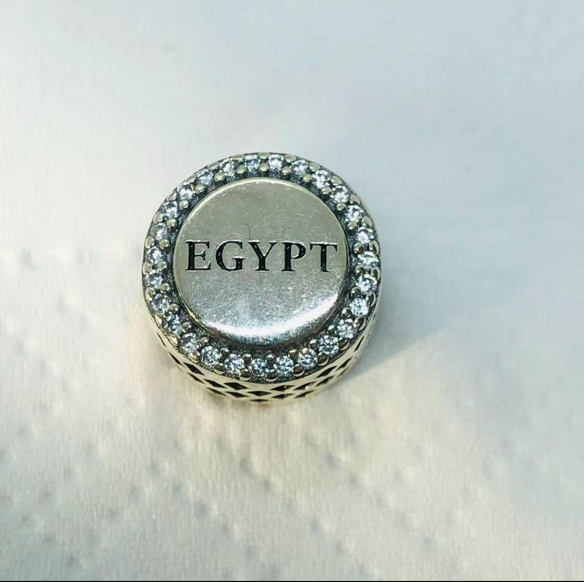 Pandora Country of Egypt Exclusive Round Flag Signet Charm