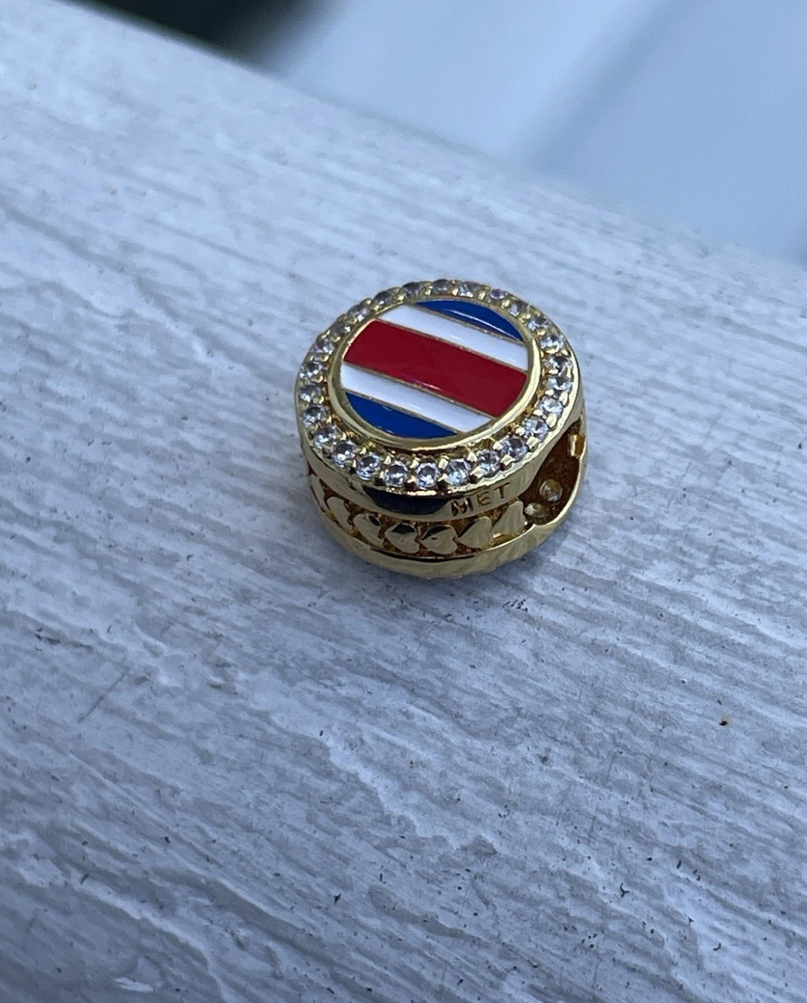Pandora Costa Rica Country Flag Exclusive Gold Shine Travel Signet Charm
