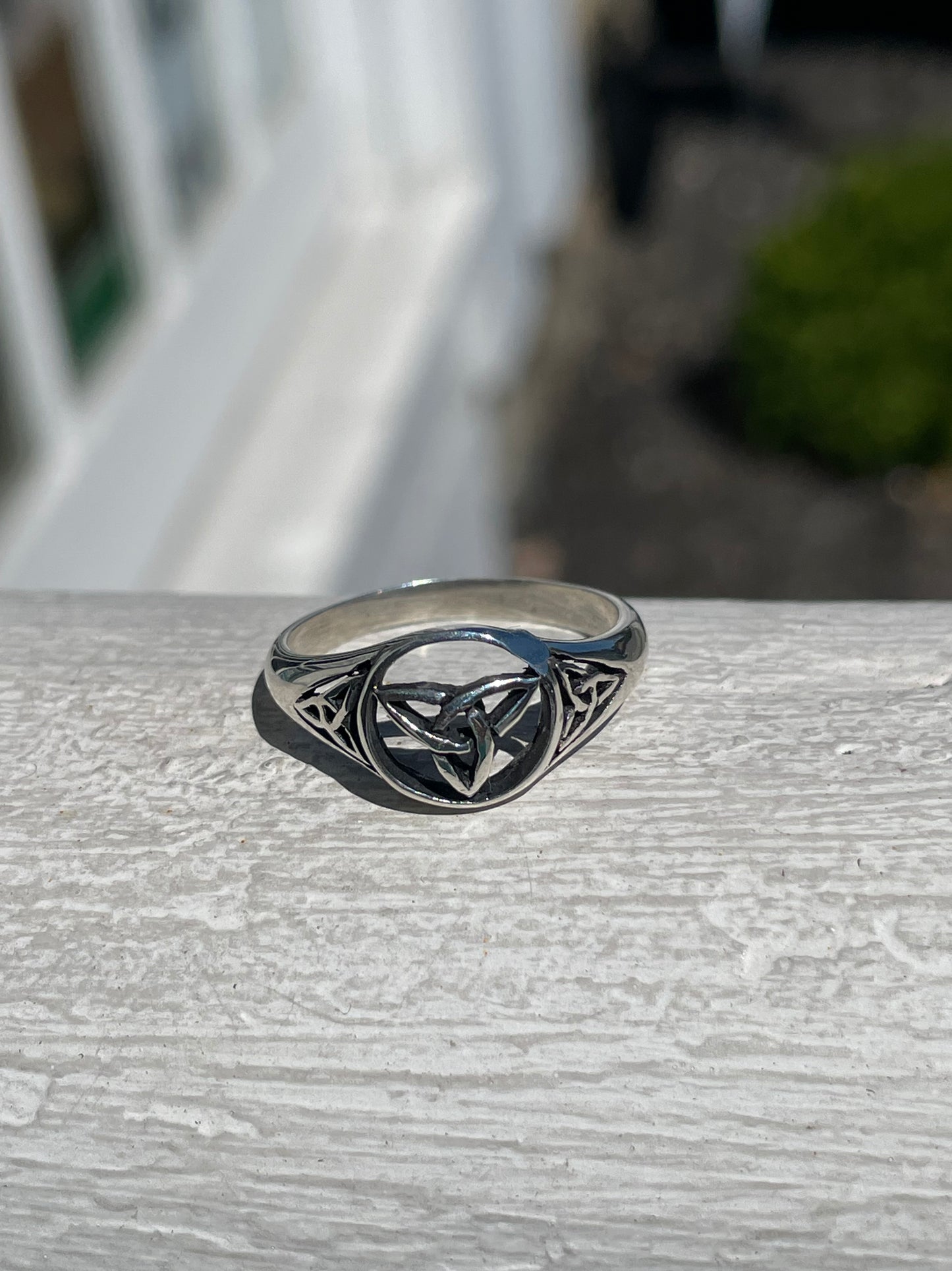 925 Sterling Silver Trinity Celtic Knot Band Ring