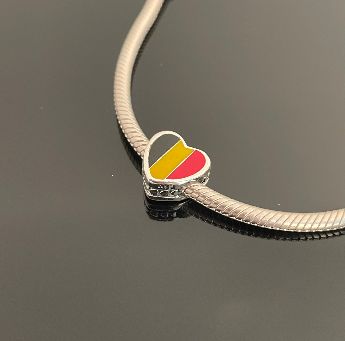 Rare Pandora Country of Belgium Exclusive Flag Heart Charm