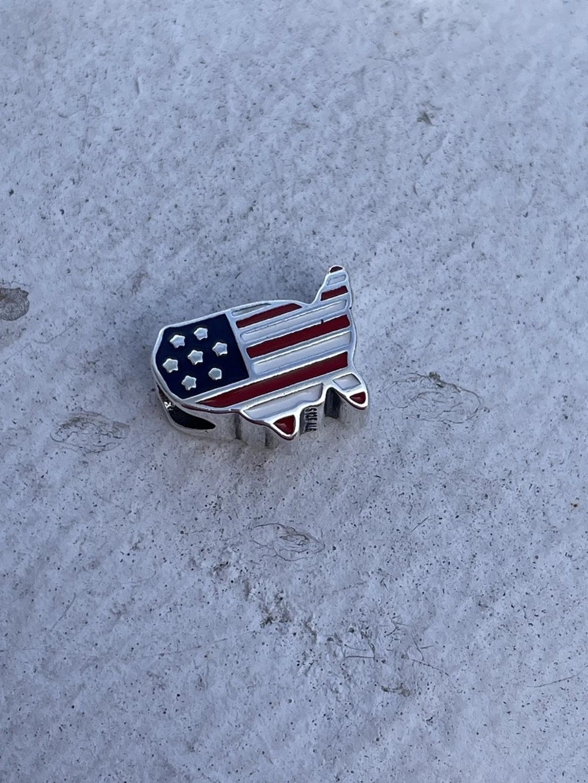 Retired Pandora United States USA Flag Country Outline Charm