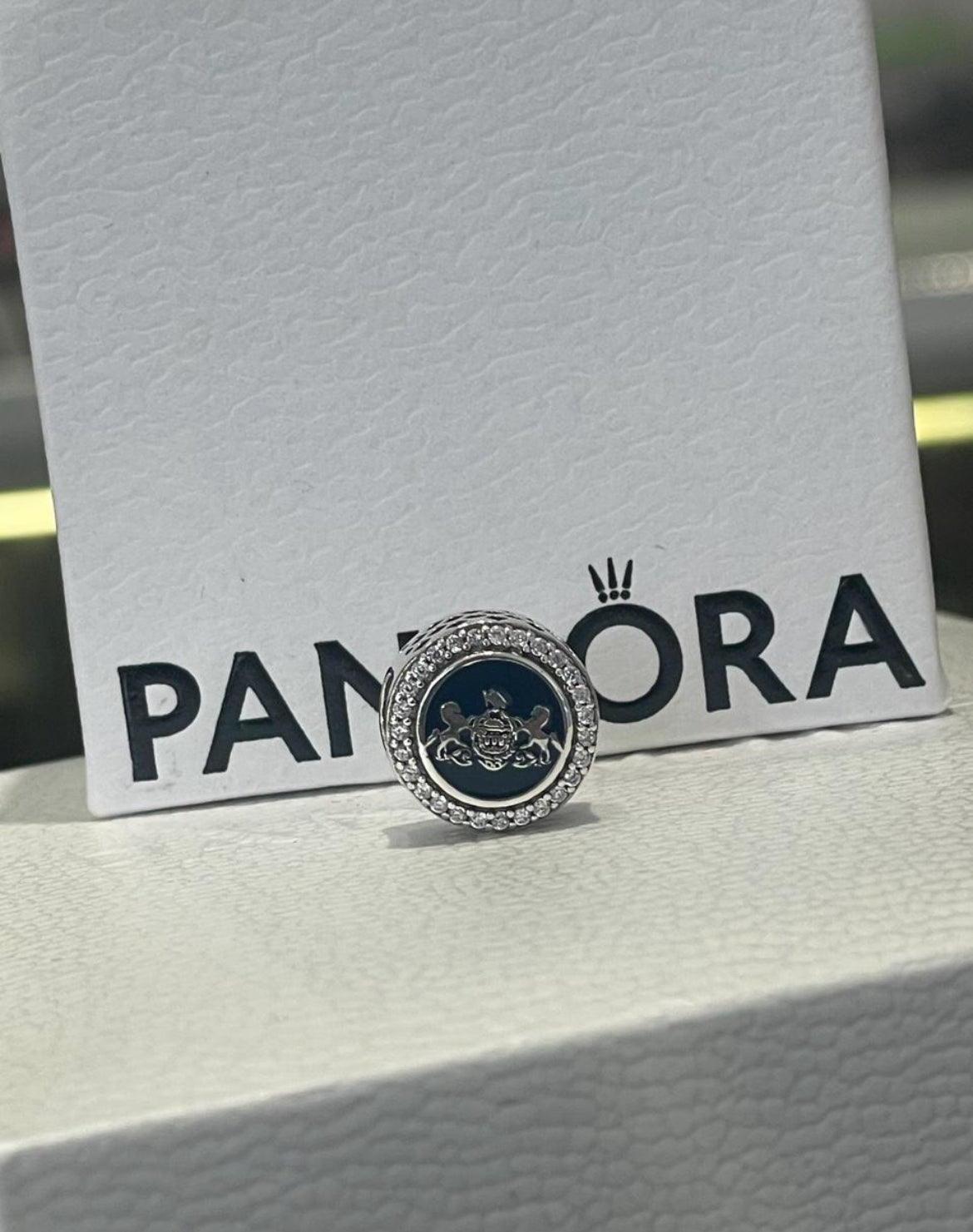 Pandora Pennsylvania State Exclusive Flag Signet Travel Charm