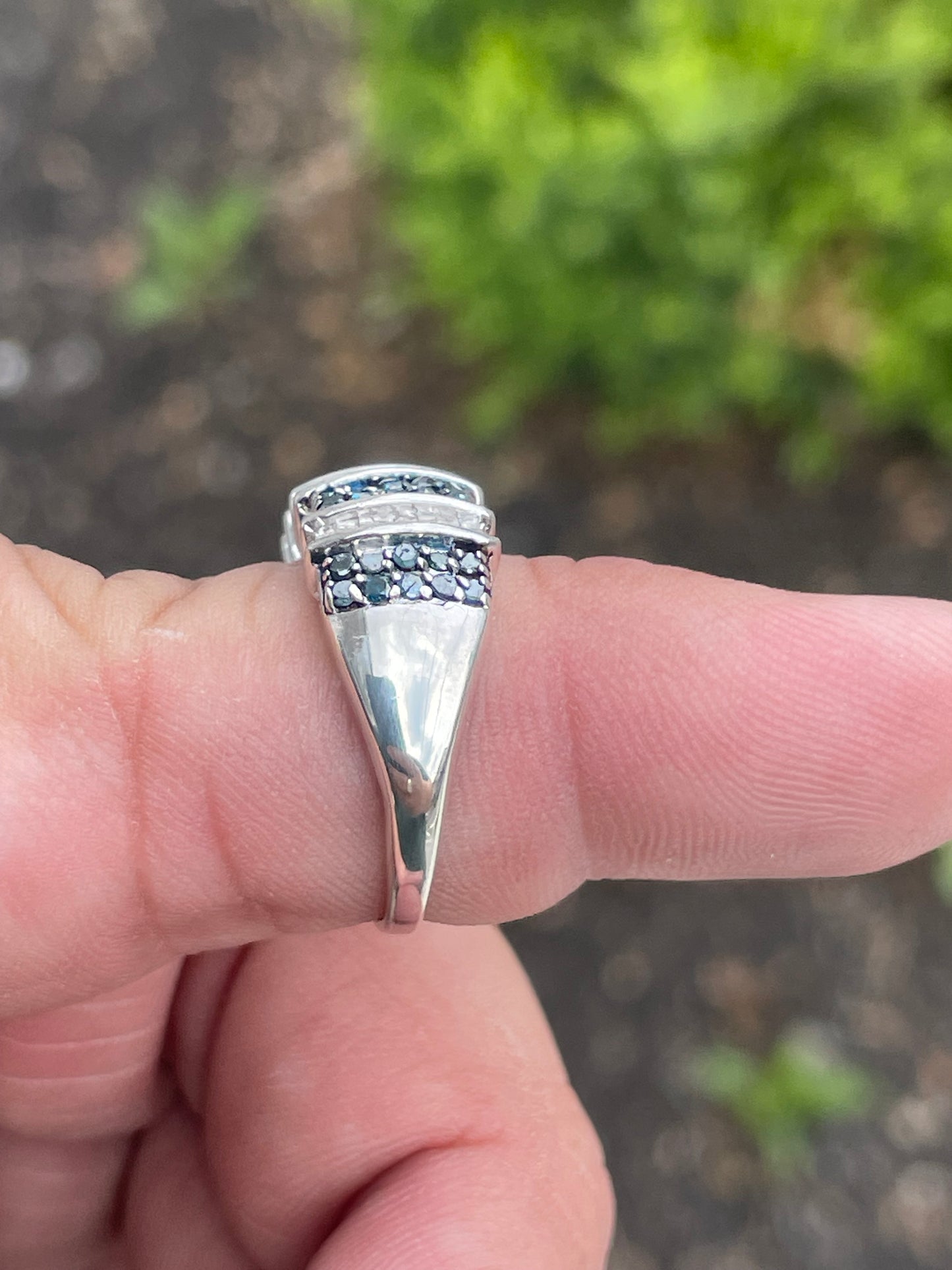 925 Sterling Silver Natural Blue & White Diamond Band Ring Size 7