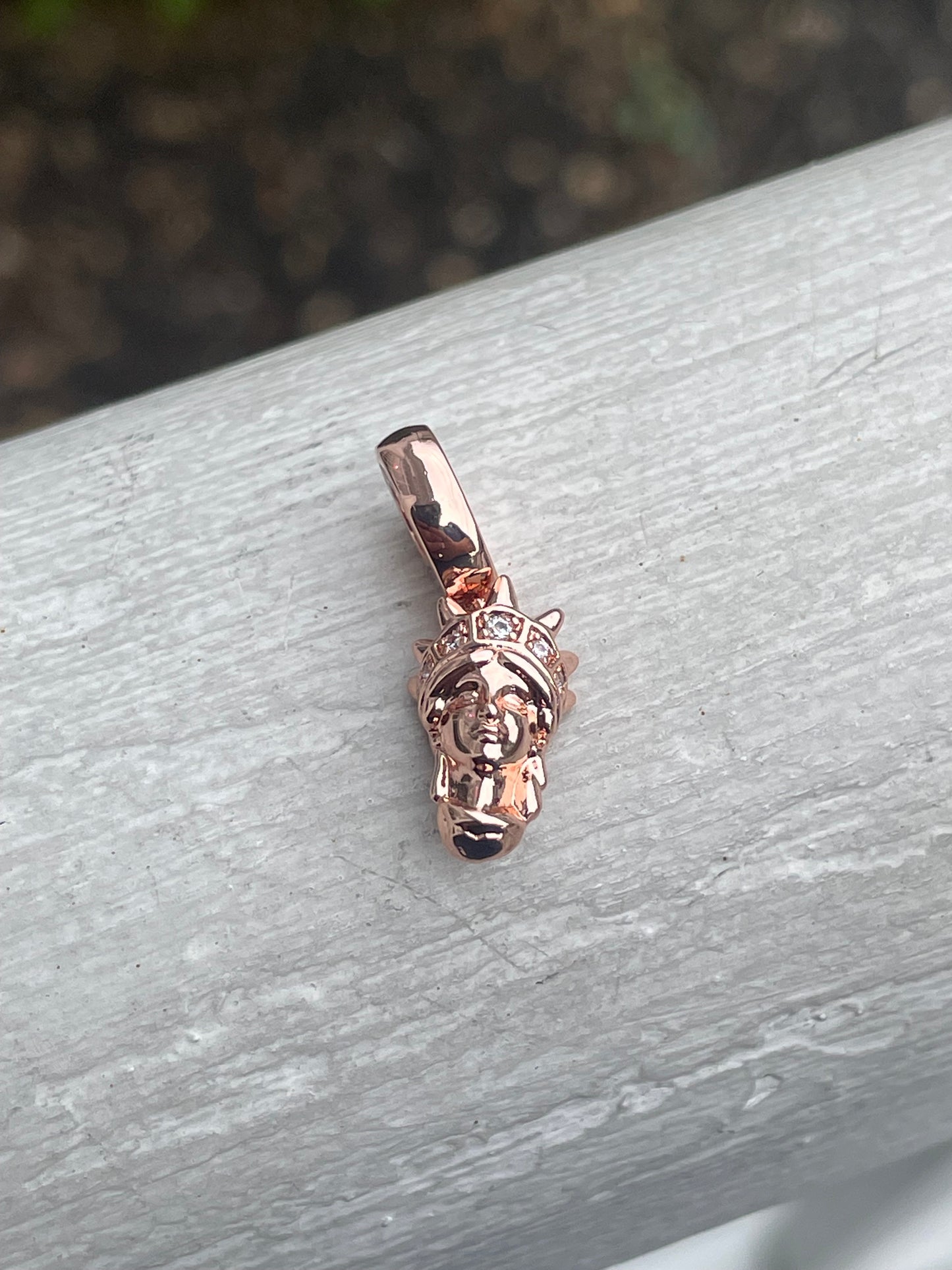Pandora Rose Gold Statue of Liberty Head Dangle Charm