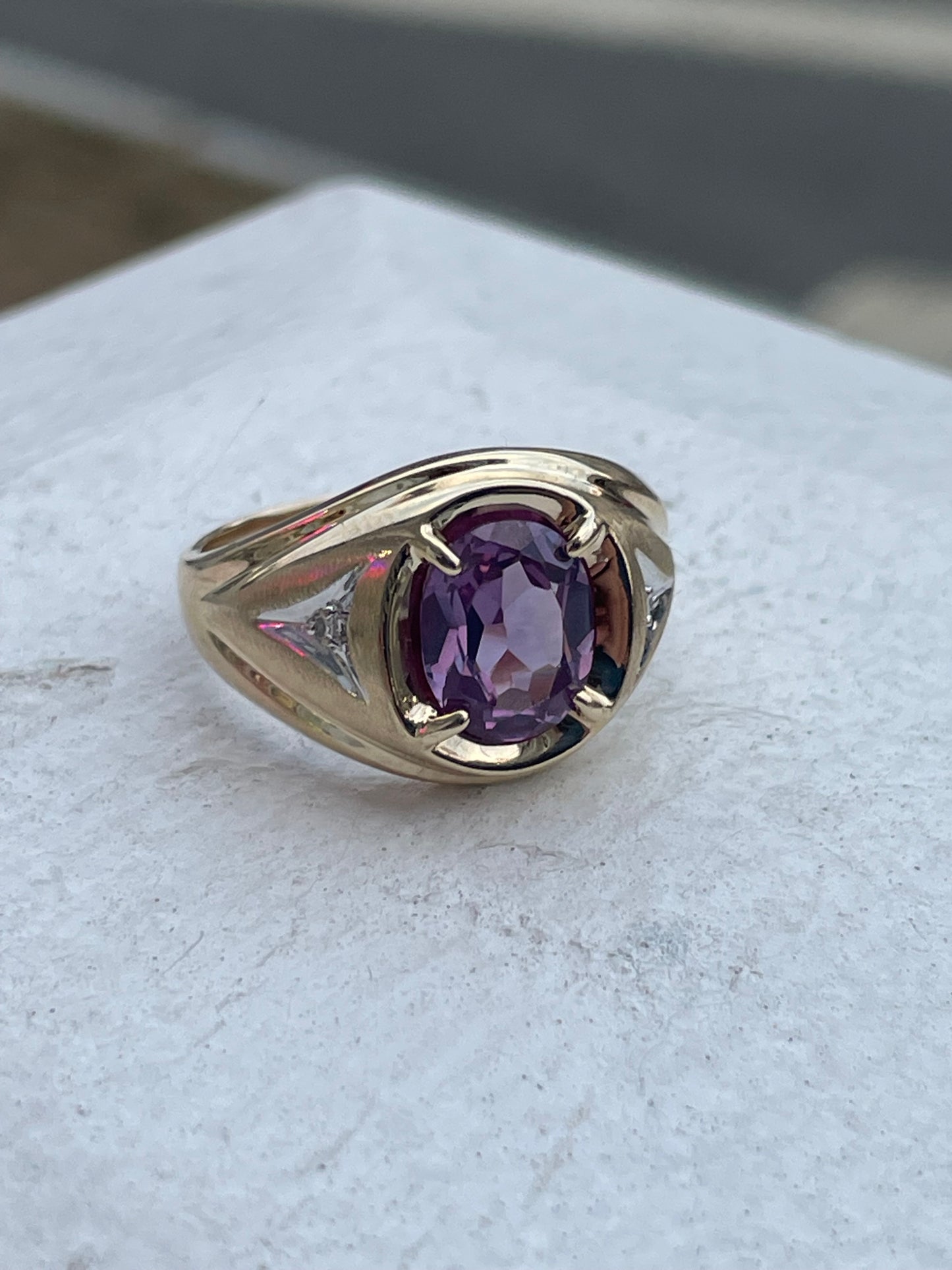 10k Gold Simulated Amethyst & Diamond Signet Ring Size 11