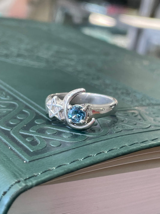 925 Sterling Silver Wiccan Star & Crescent Moon Ring with Blue Topaz Size 8.25