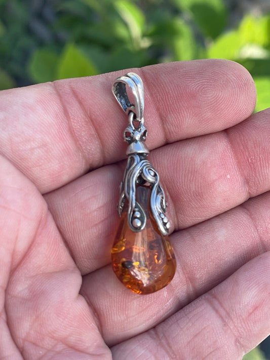 925 Sterling Silver Amber Drop Pendant