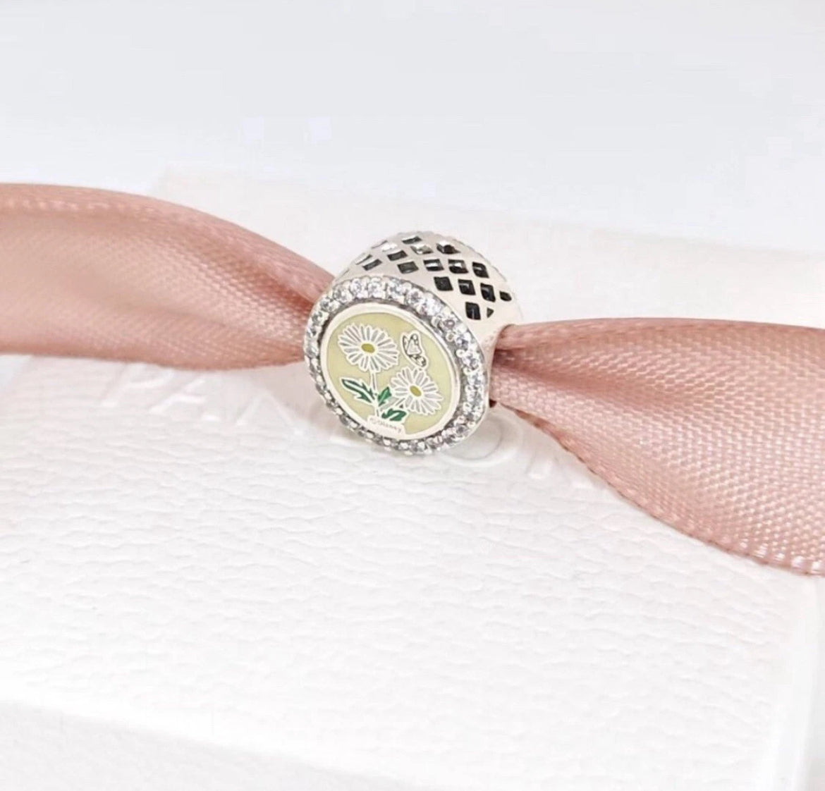 Pandora Disney Parks Exclusive Charm Mickey Flower & Garden Show 2023 Retired