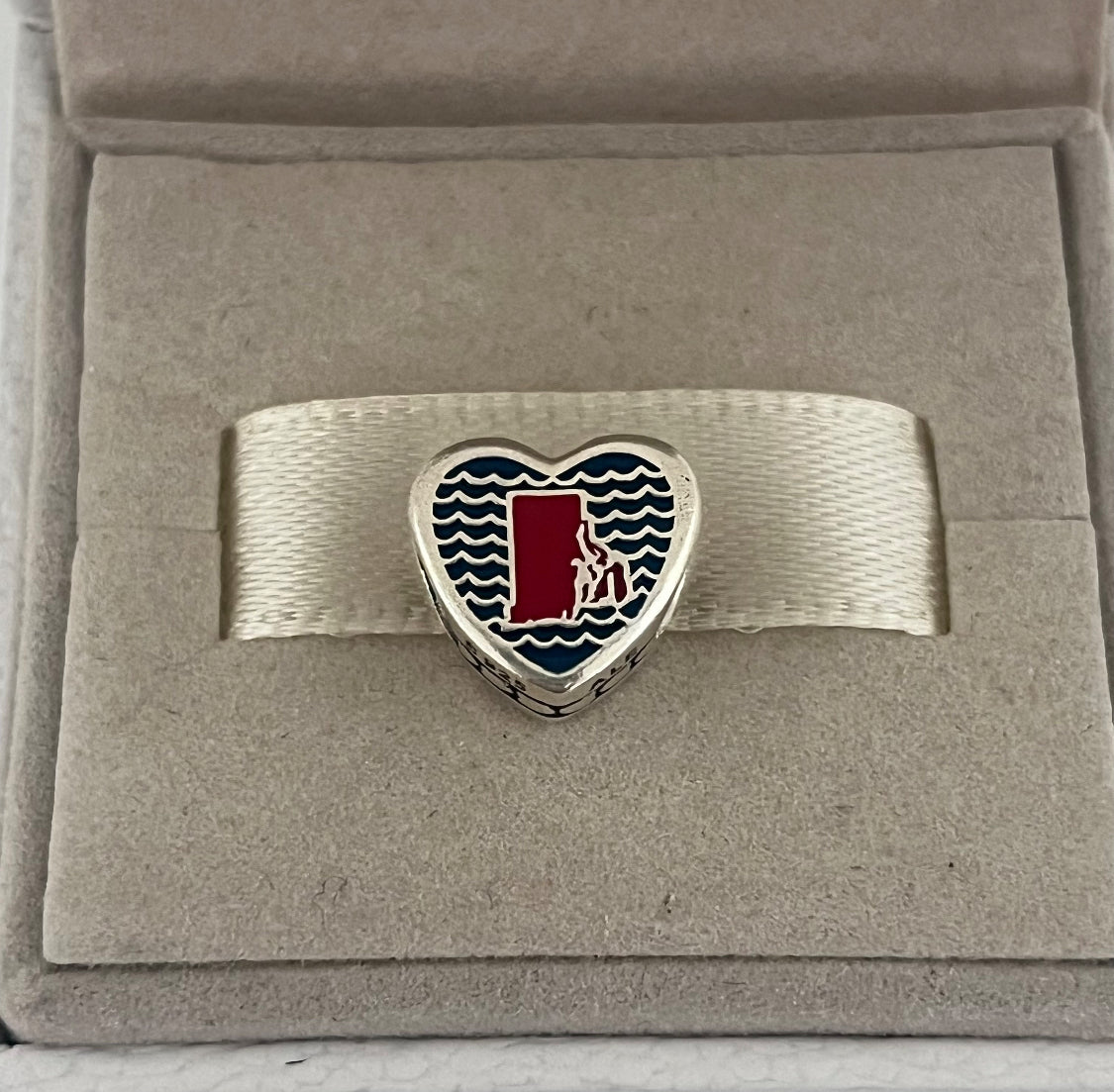 Pandora State of Rhode Island Exclusive Map Reversible Travel Charm