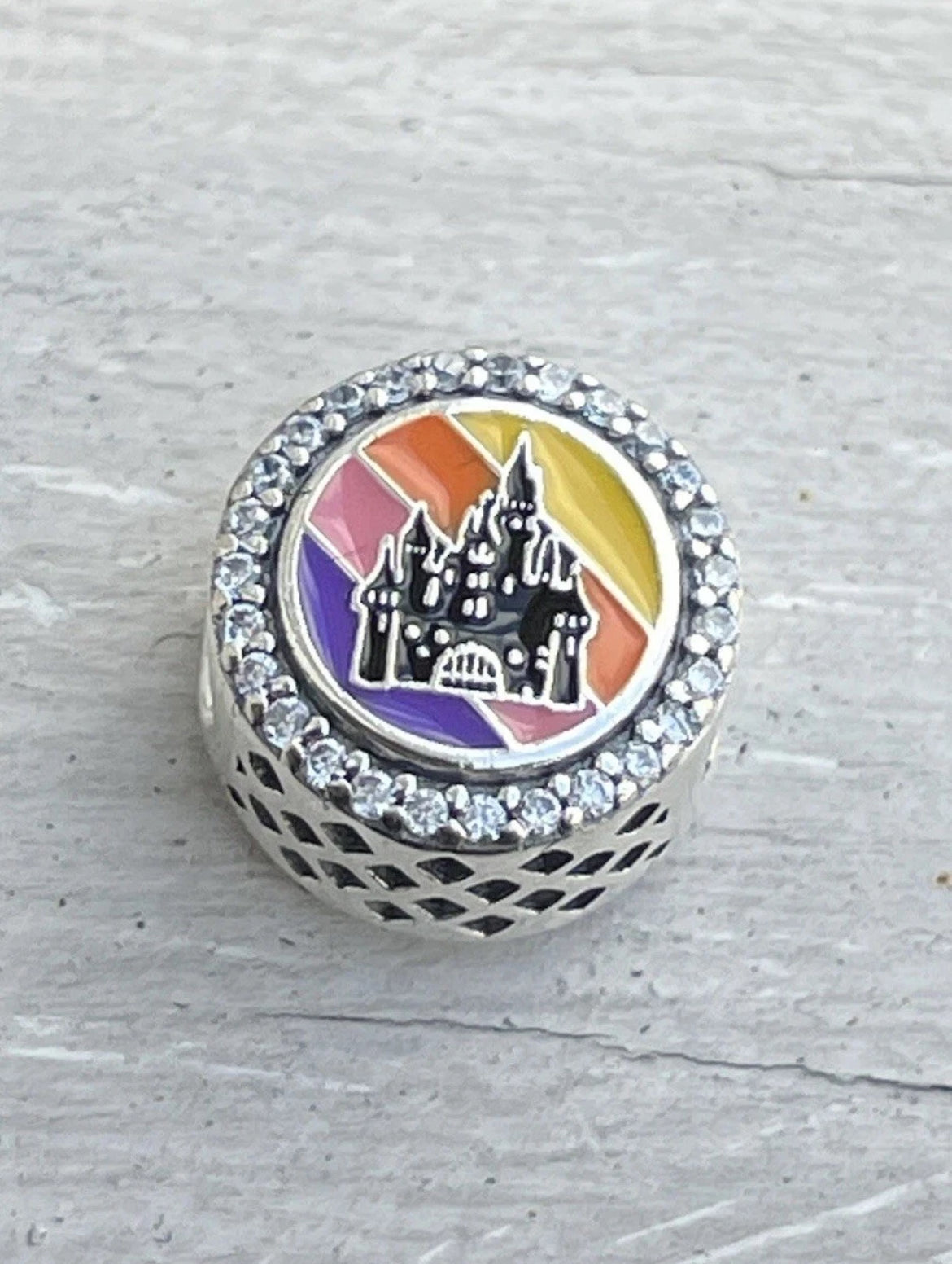 Rare Pandora Disney Parks exclusive Magic Key to The Kingdom charm