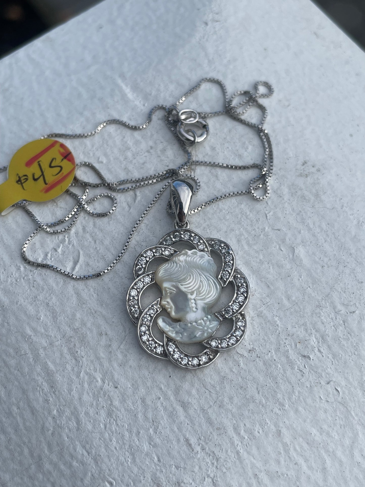 925 Sterling Silver Mother of Pearl Cameo & Cz Necklace