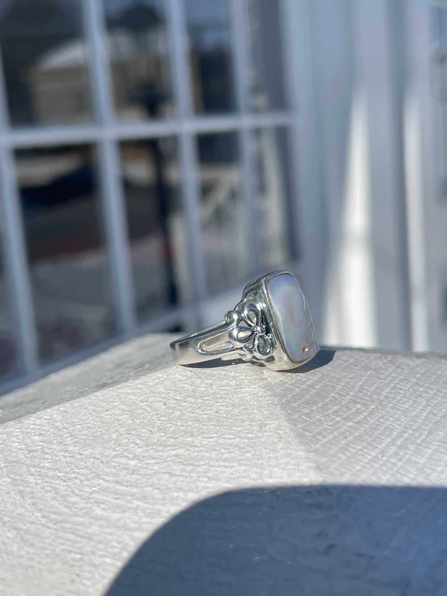 Mother of Pearl Signet 925 Sterling Silver Ring Size 7