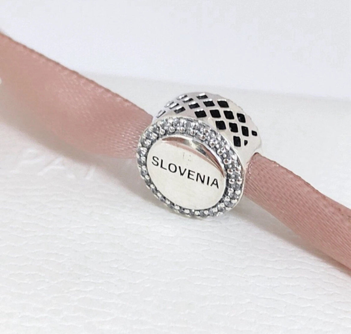 Pandora Slovenia Exclusive Country Flag Round Signet Charm