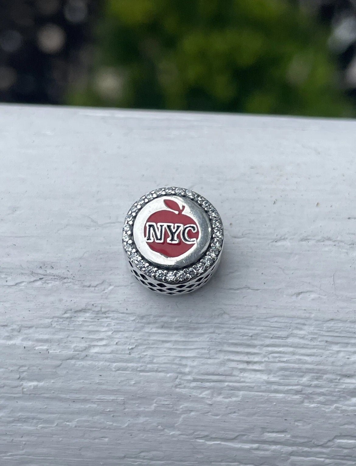 Pandora New York City
Exclusive Heart NYC Reversible Signet Travel Charm