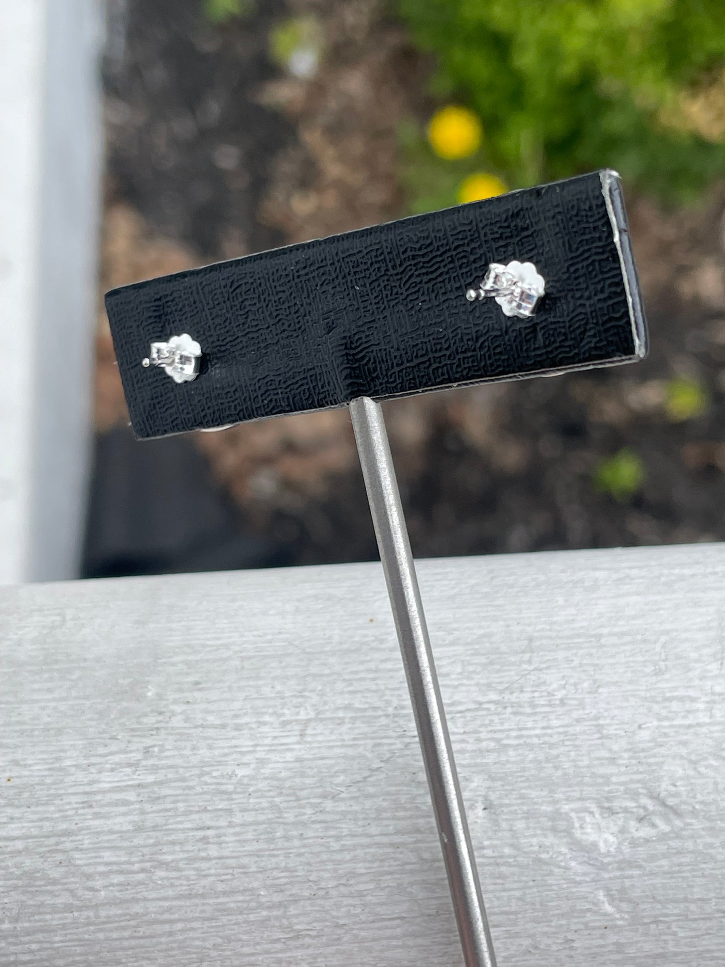925 Sterling Silver Chanel Style CC Logo Stud Mother of Pearl Earrings (U1)