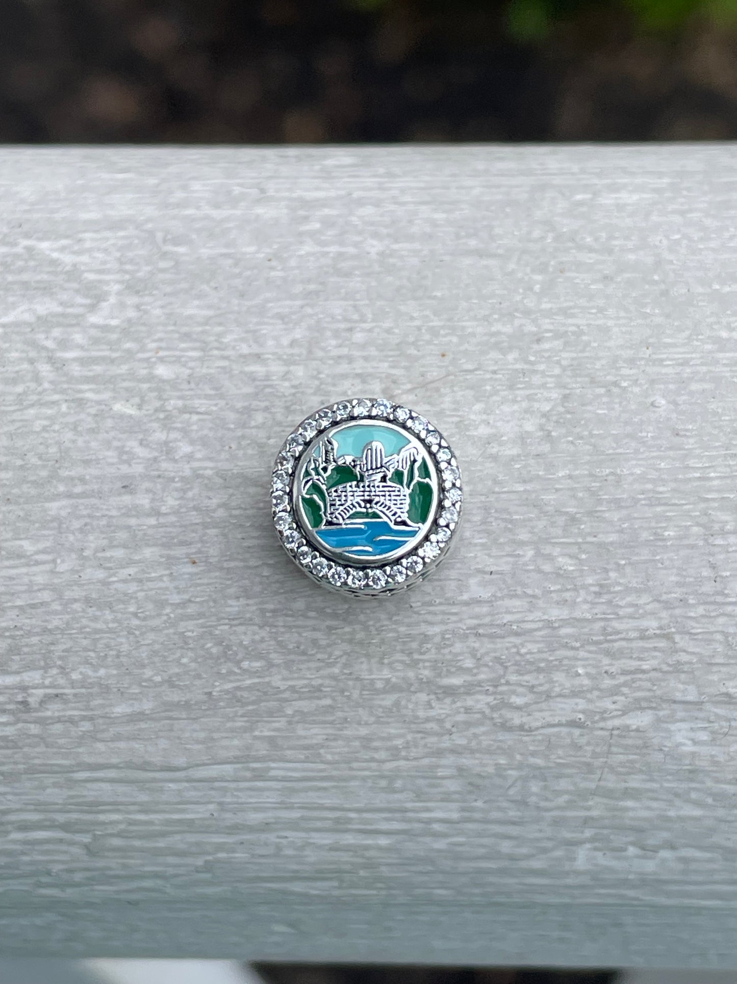 Pandora New York City
Exclusive Central Park Bridge & Bethesda Statue Travel Charm
