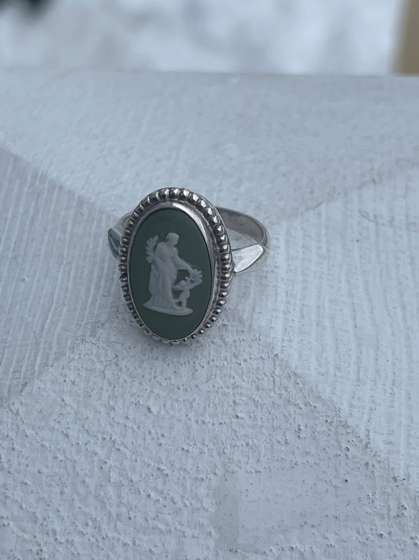 Designer Wedgwood 925 Sterling Silver Green Jasper Cameo Ring Size 6