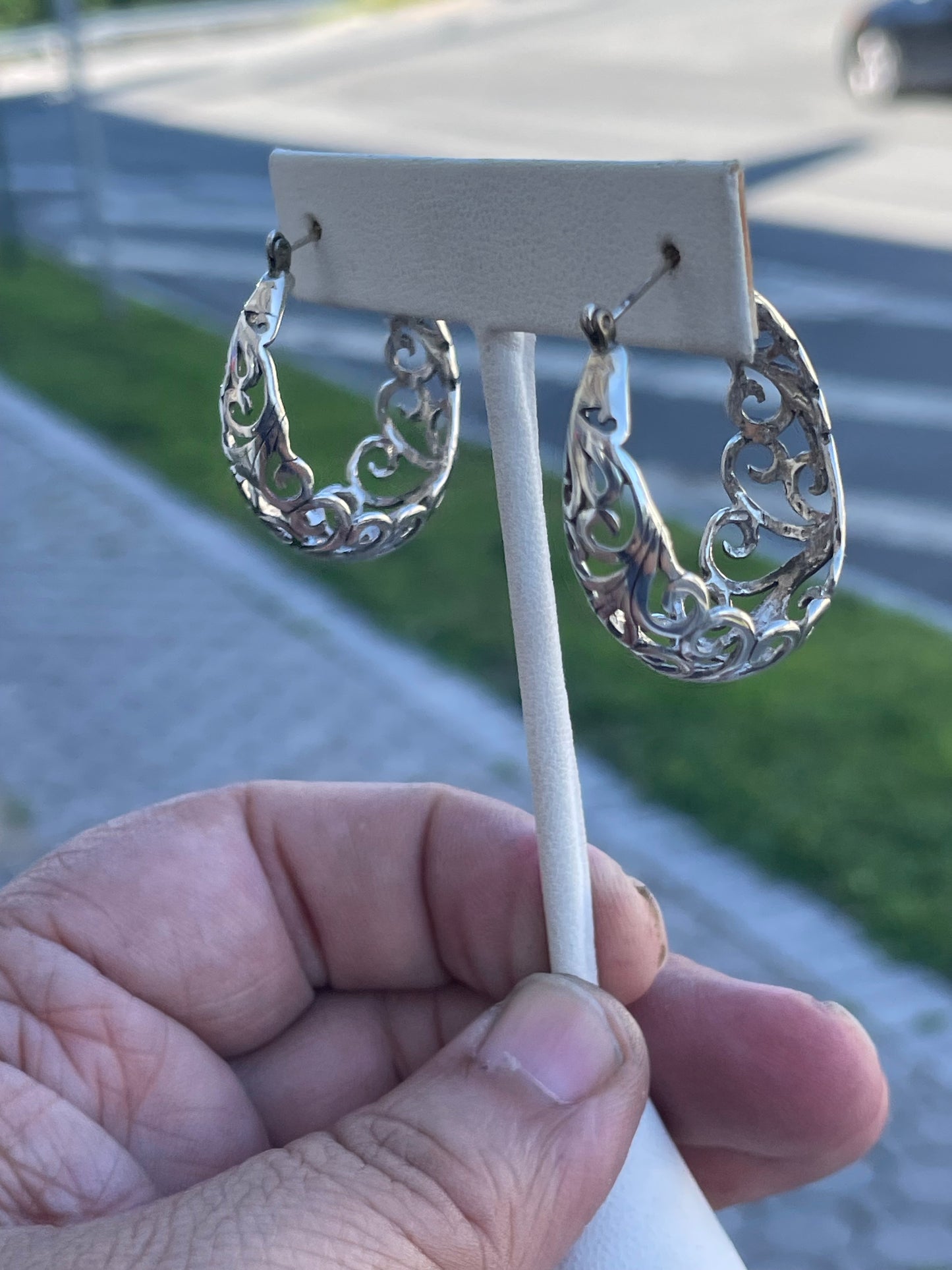 Designer Jezlaine 925 Sterling Silver Open Swirl Hoop Earrings