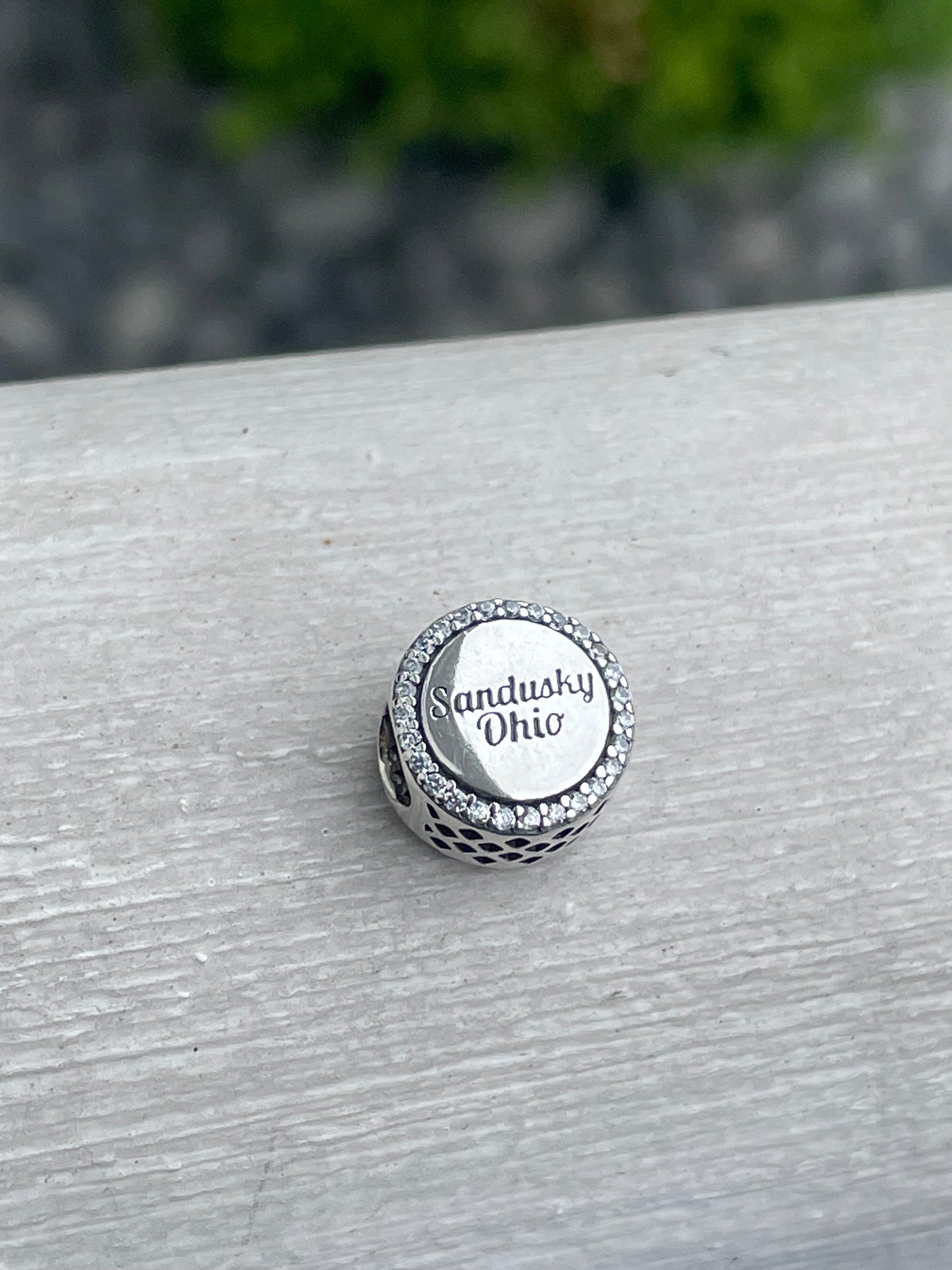 Pandora Sandusky Ohio State Exclusive Travel Signet Round Charm