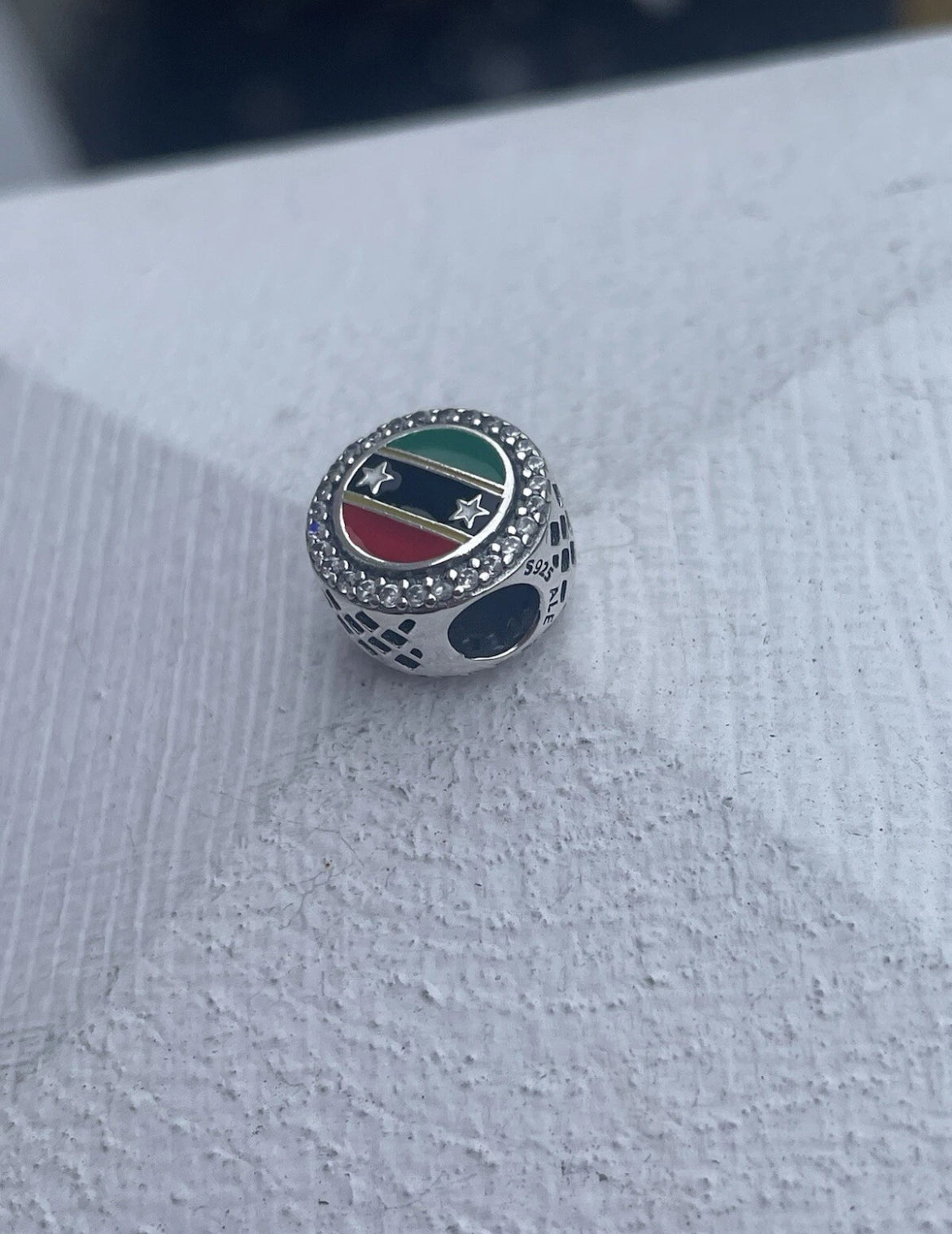 Pandora St. Kitts & Nevis Flag Island Country Exclusive Travel Vacation Signet Charm