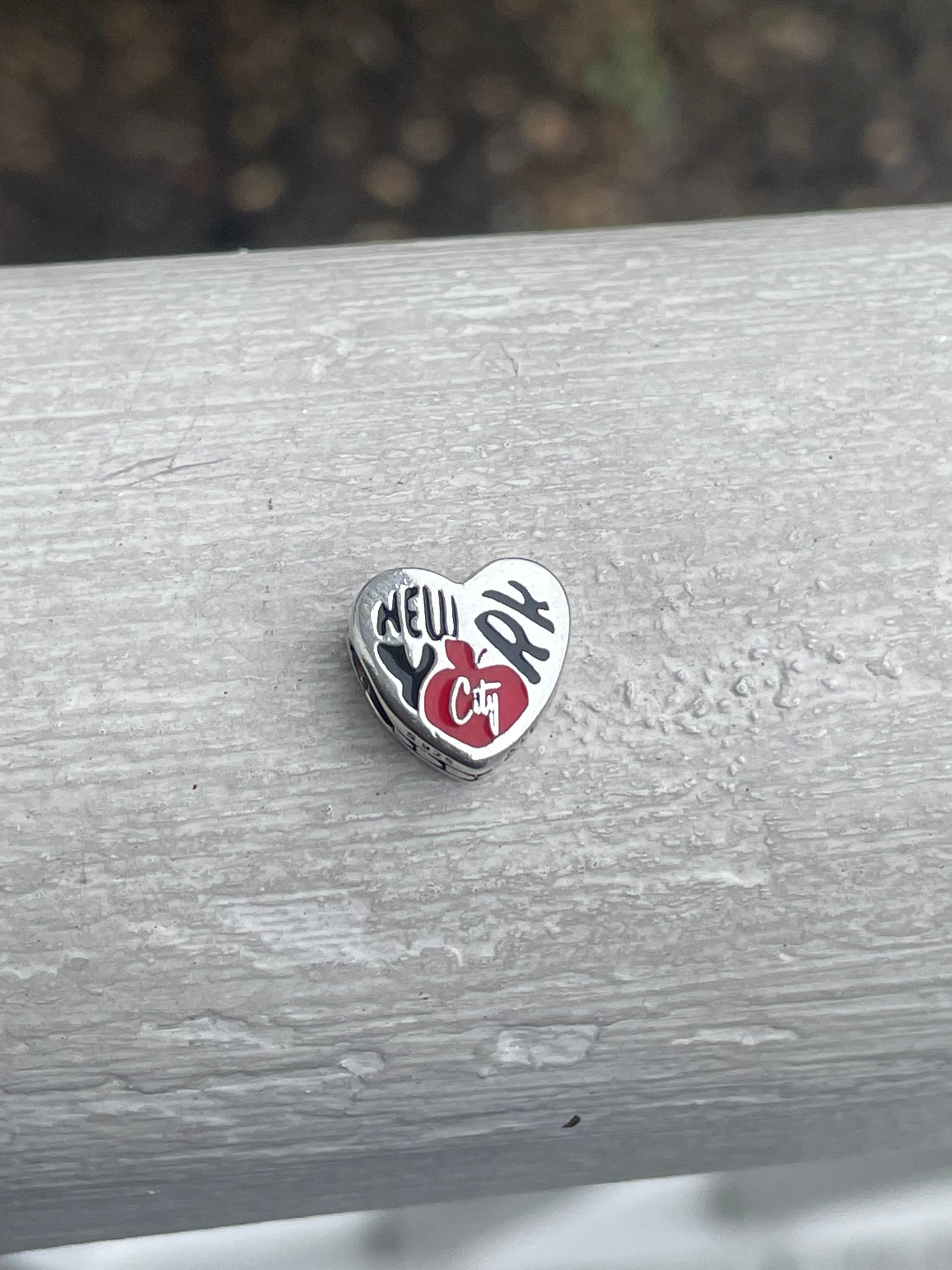 Pandora New York City Exclusive Silver Signet Heart Travel Graffiti Charm