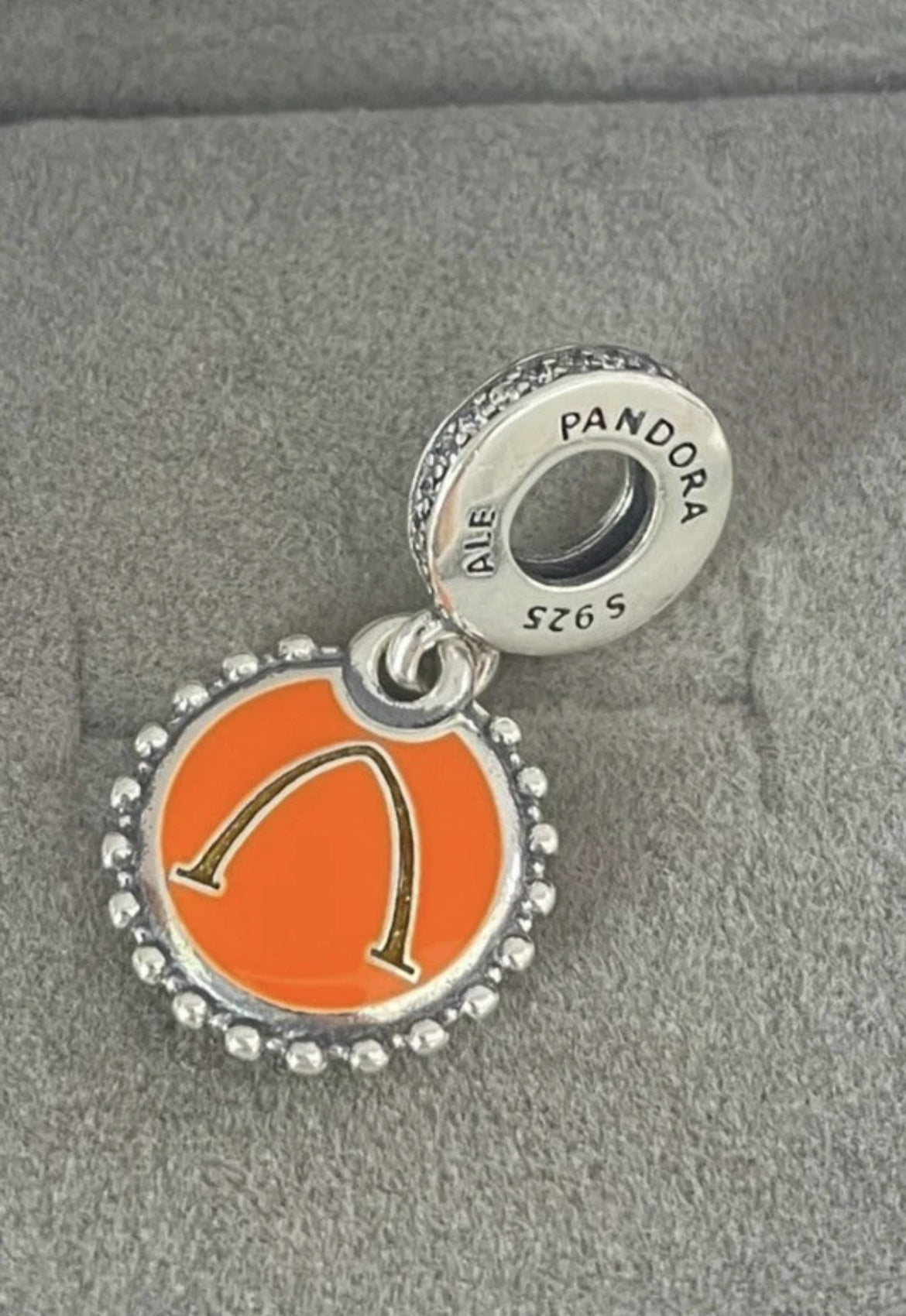 NEW Pandora Disney Parks Exclusive Sweet Treat Aulani Hawaii Resort Dangle Charm