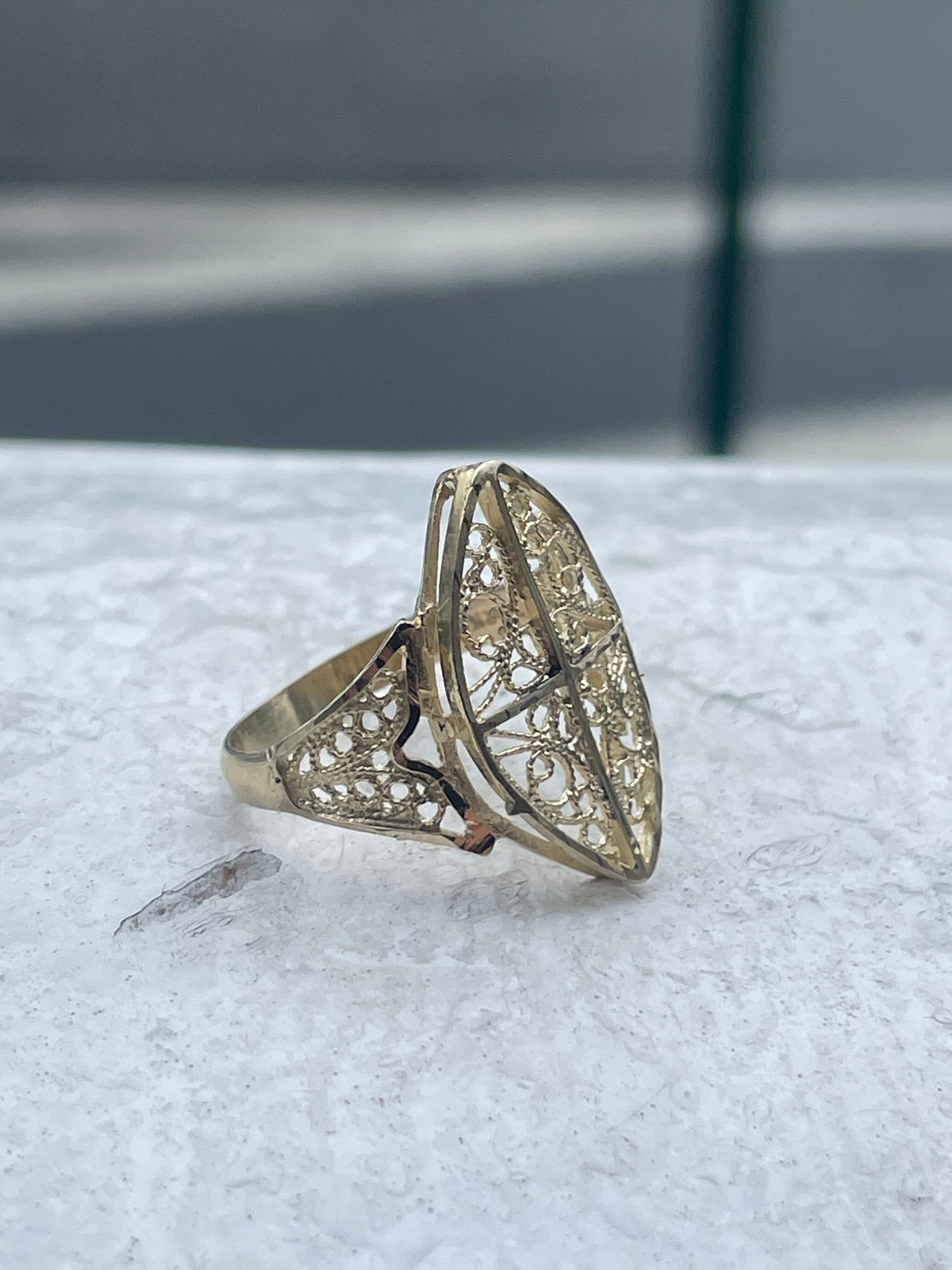 14k Gold Vintage Filigree Signet Shield Ring Size 7