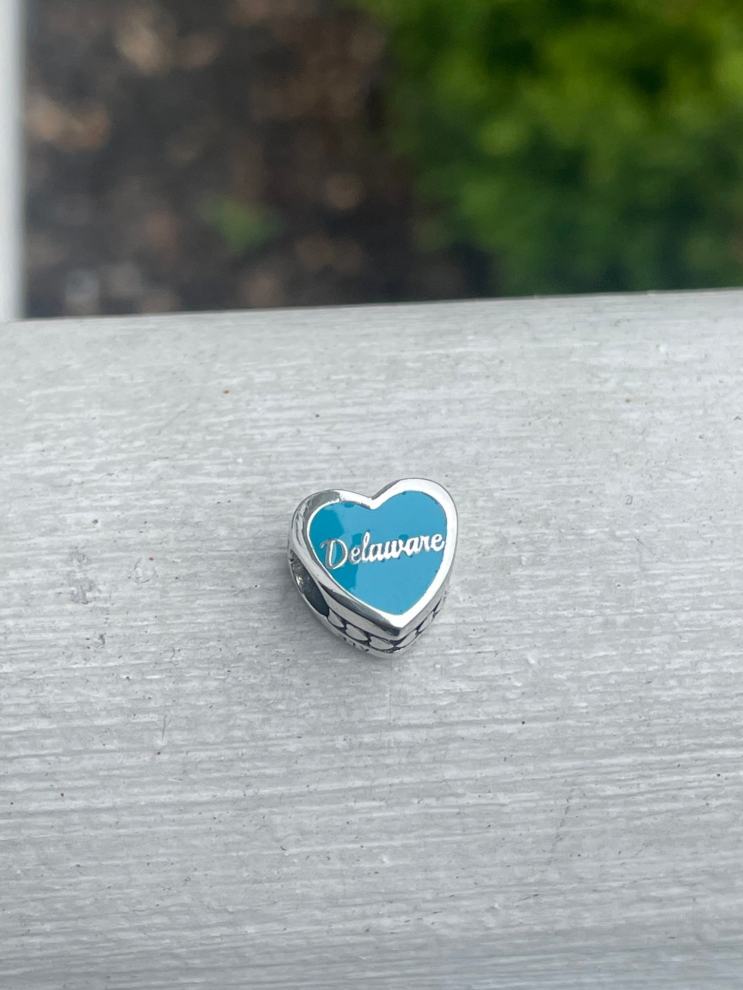 Pandora Delaware Exclusive Scenic Travel Heart Charm