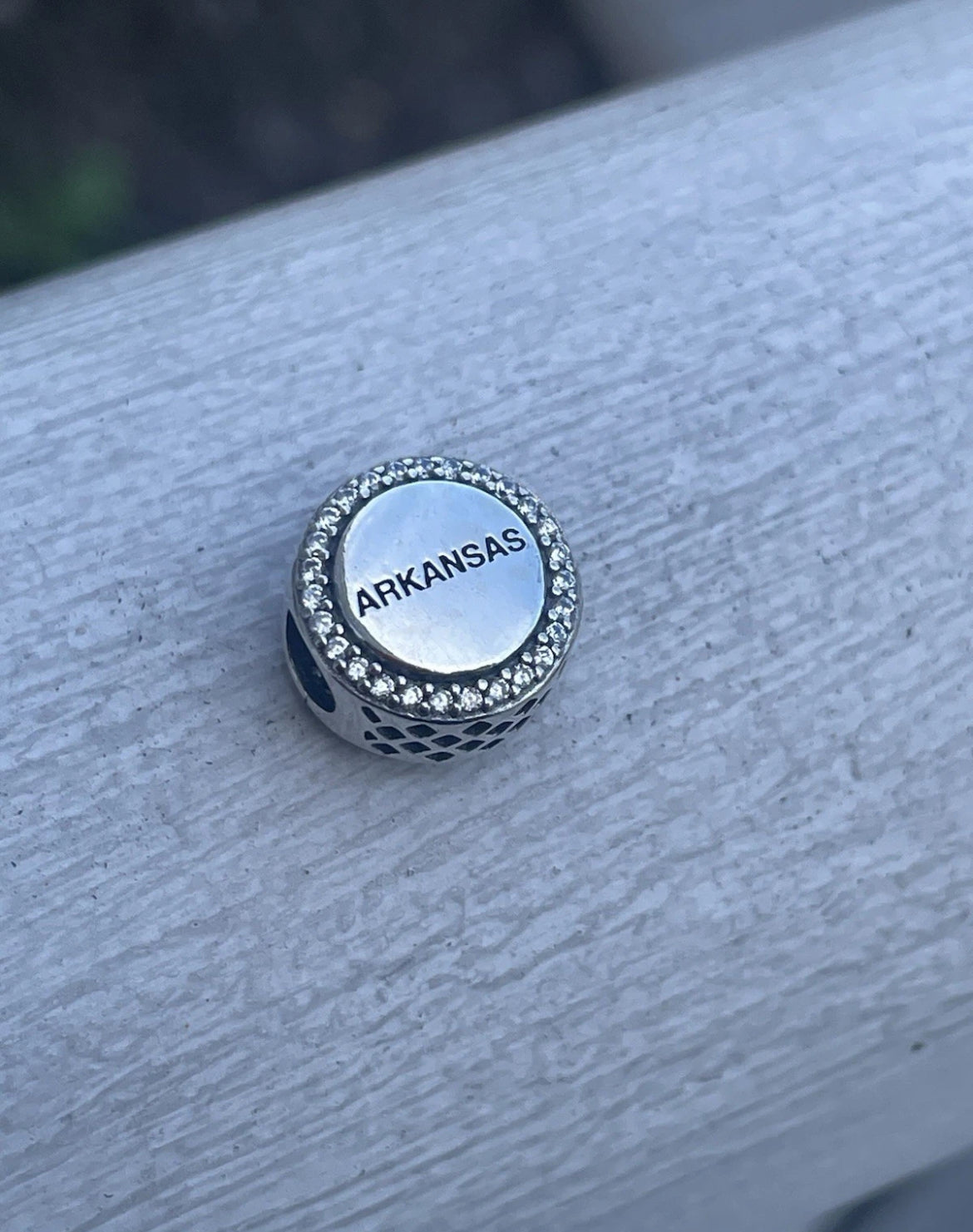 Pandora State Of Arkansas Exclusive Round Signet Flag Charm