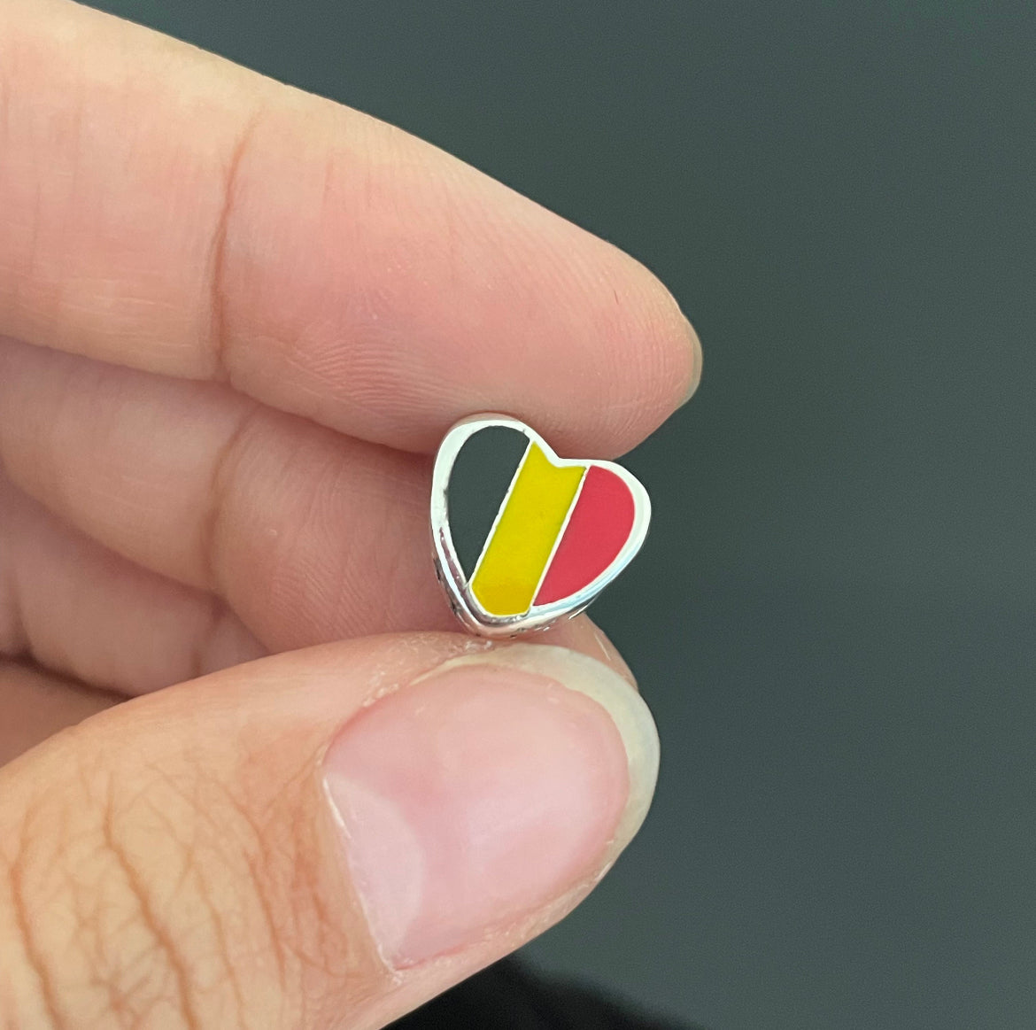 Rare Pandora Country of Belgium Exclusive Flag Heart Charm
