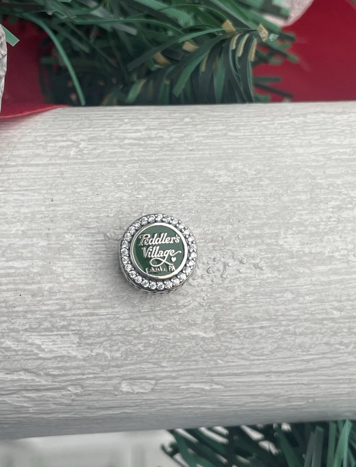 Pandora Pennsylvania Exclusive Peddler’s Village Round Signet Charm