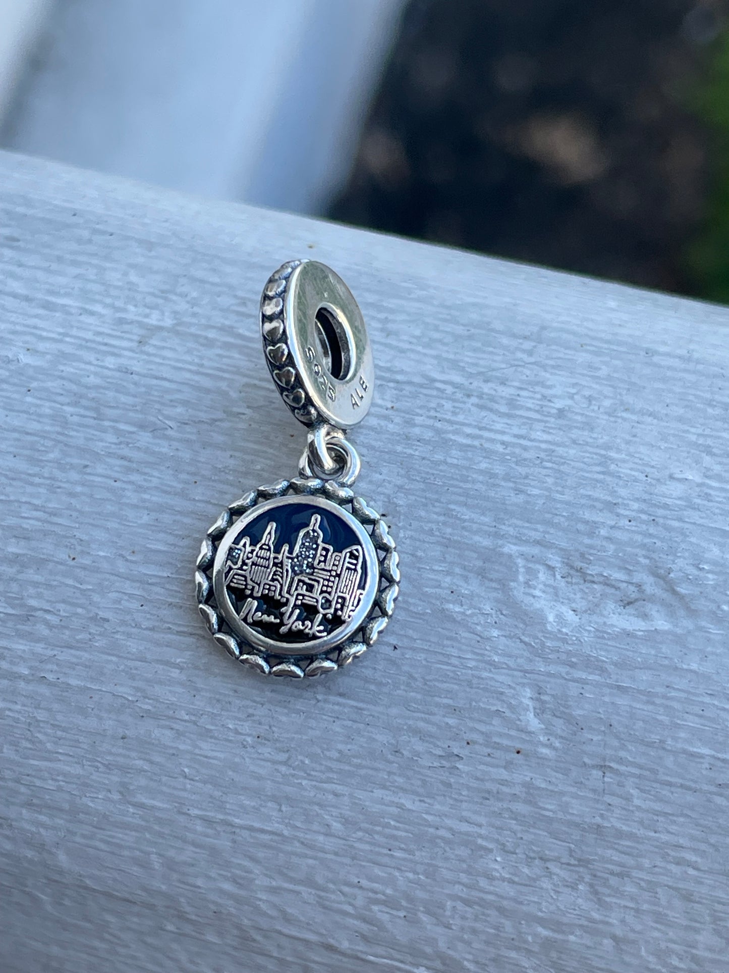 Pandora New York City Exclusive City that never sleeps Silver Signet Travel Dangle Charm