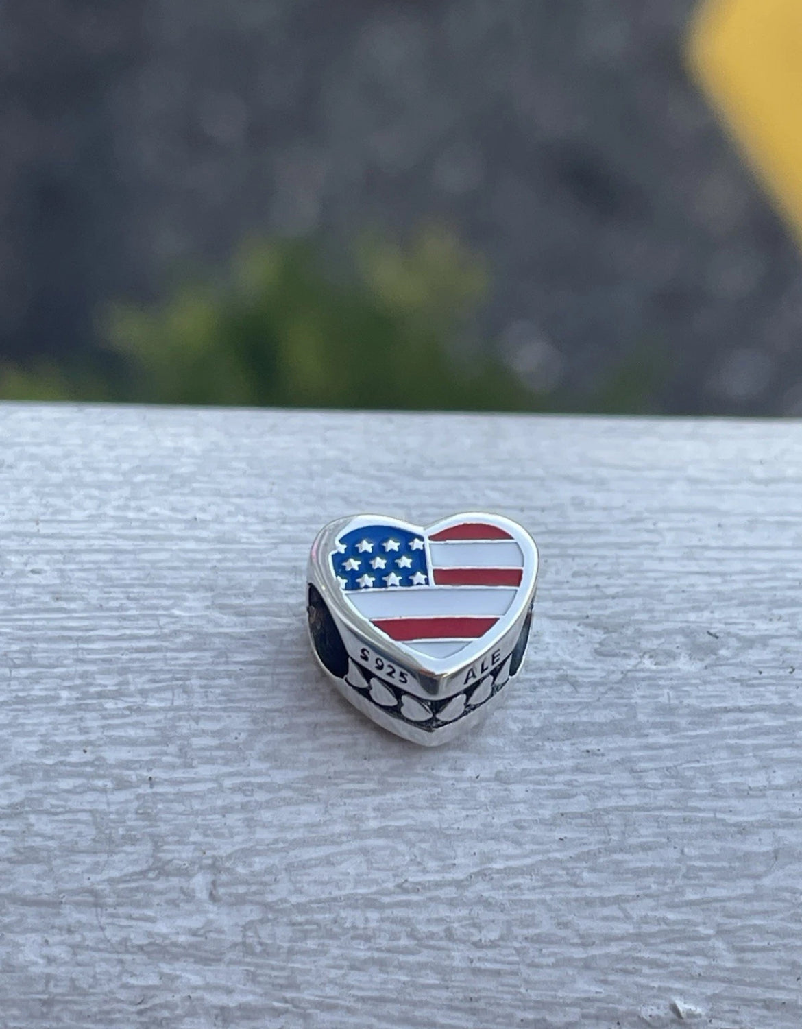 Pandora Reversible South Carolina State Flag / USA Country Flag Exclusive Destination Travel Heart Charm