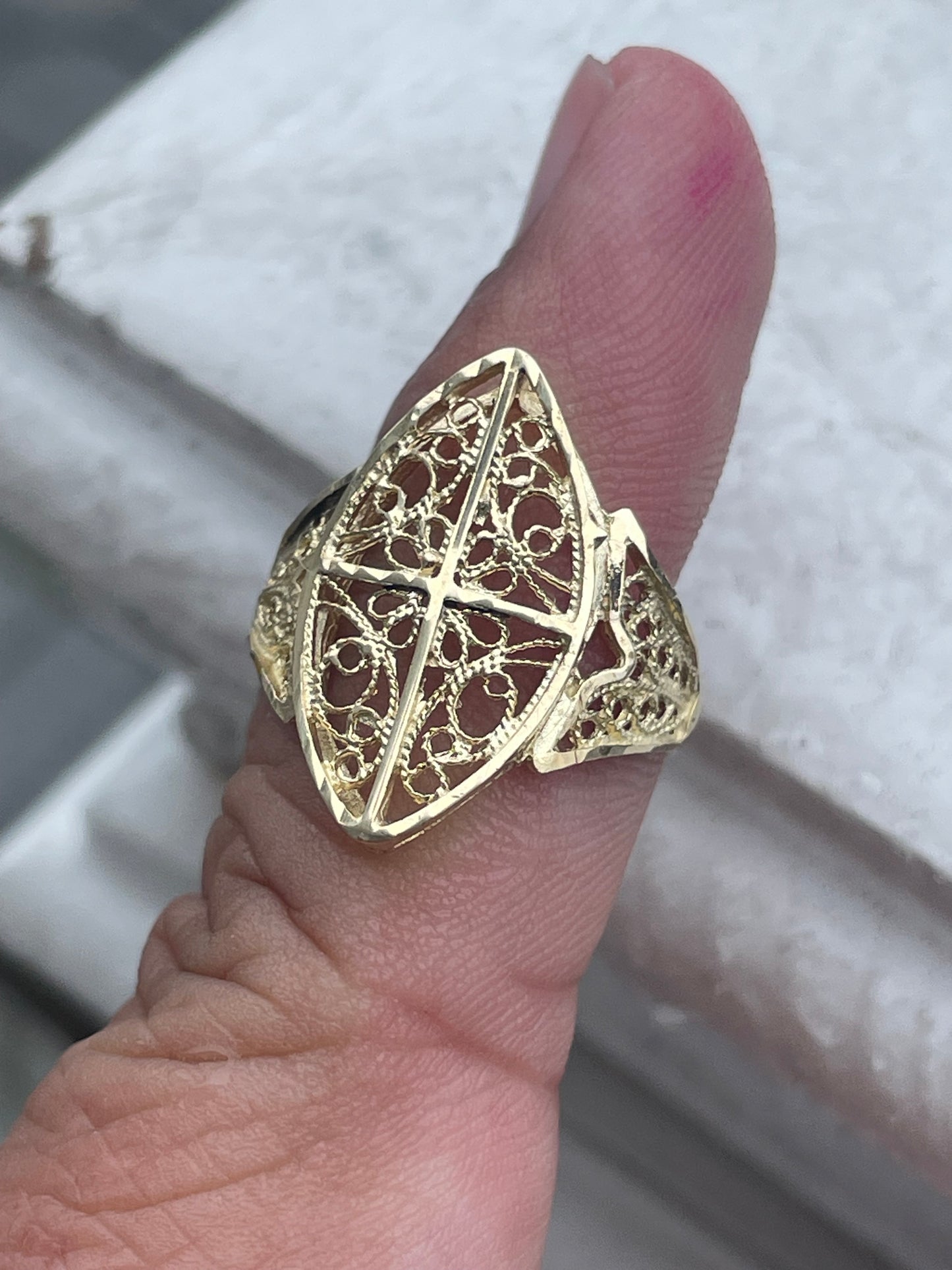14k Gold Vintage Filigree Signet Shield Ring Size 7