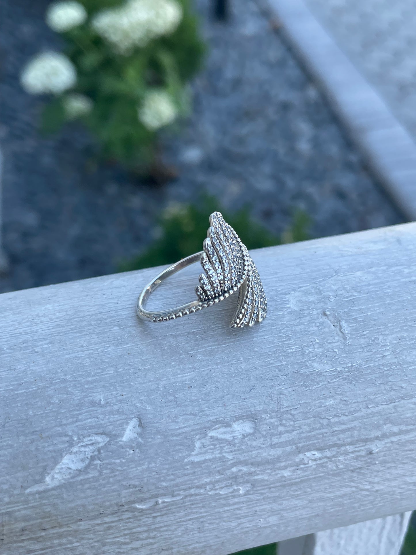 Retired Pandora Majestic Feathers Ring Size 9