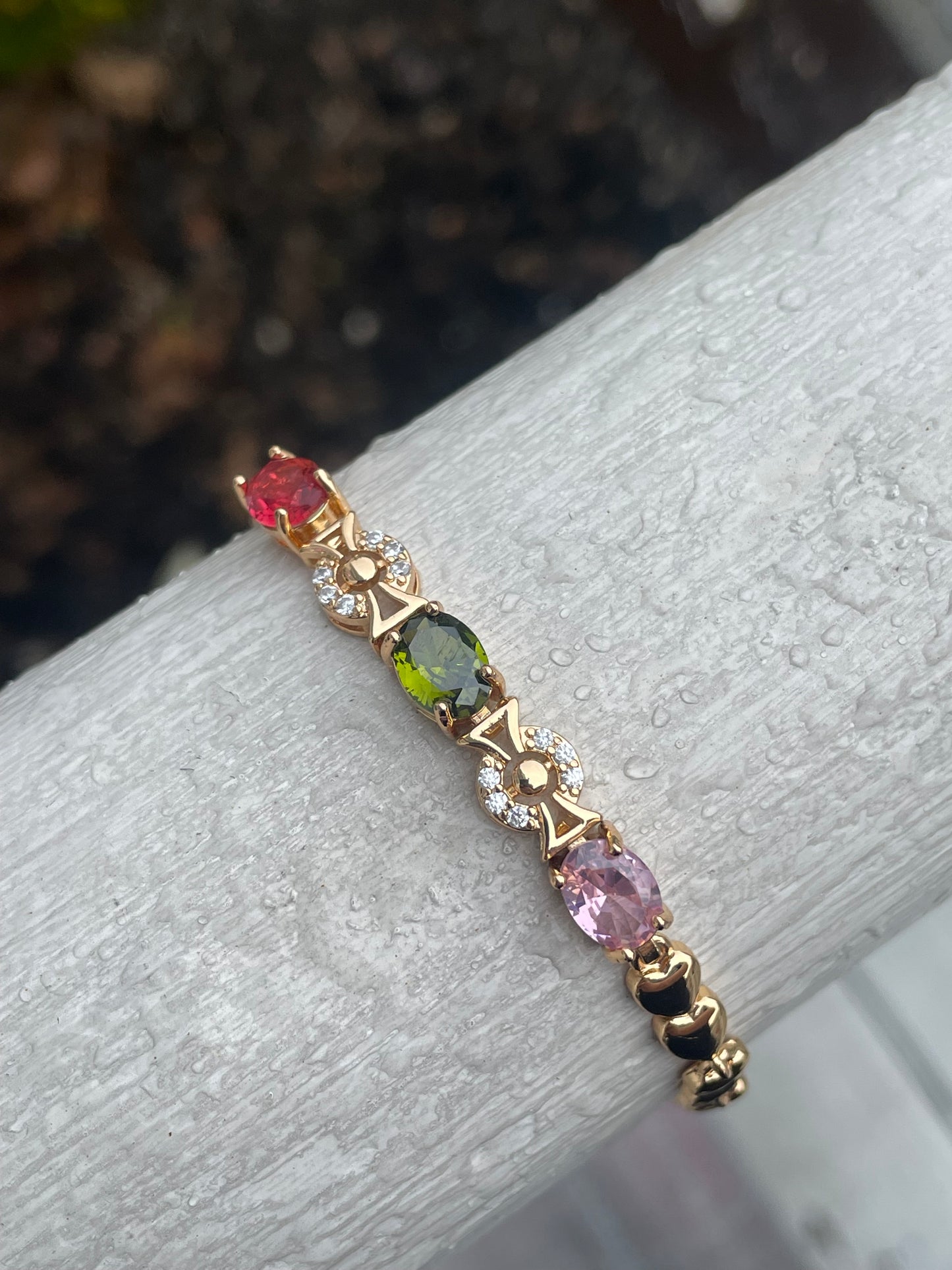 Gold Plated triple color stone heart bracelet 7.5”