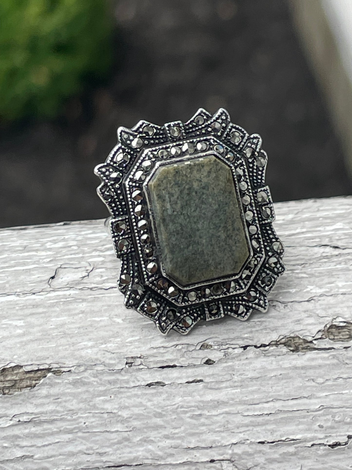 Antique 925 Sterling Silver Nephrite Jade & Marcasite Signet Ring