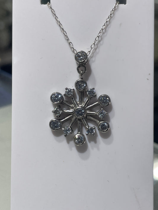 925 Sterling Silver Sparkling Cz snowflake necklace